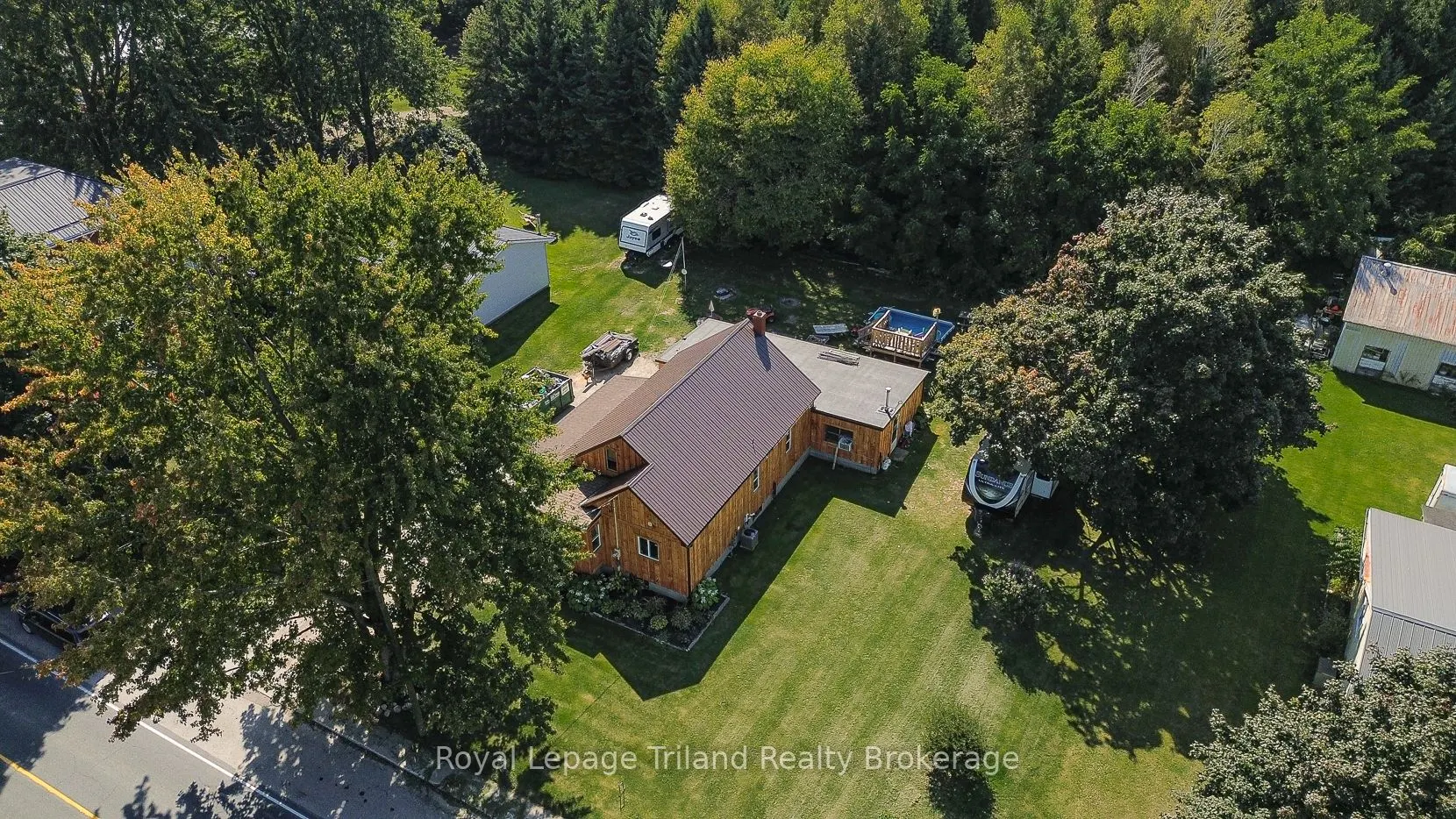 32 Baird Street N