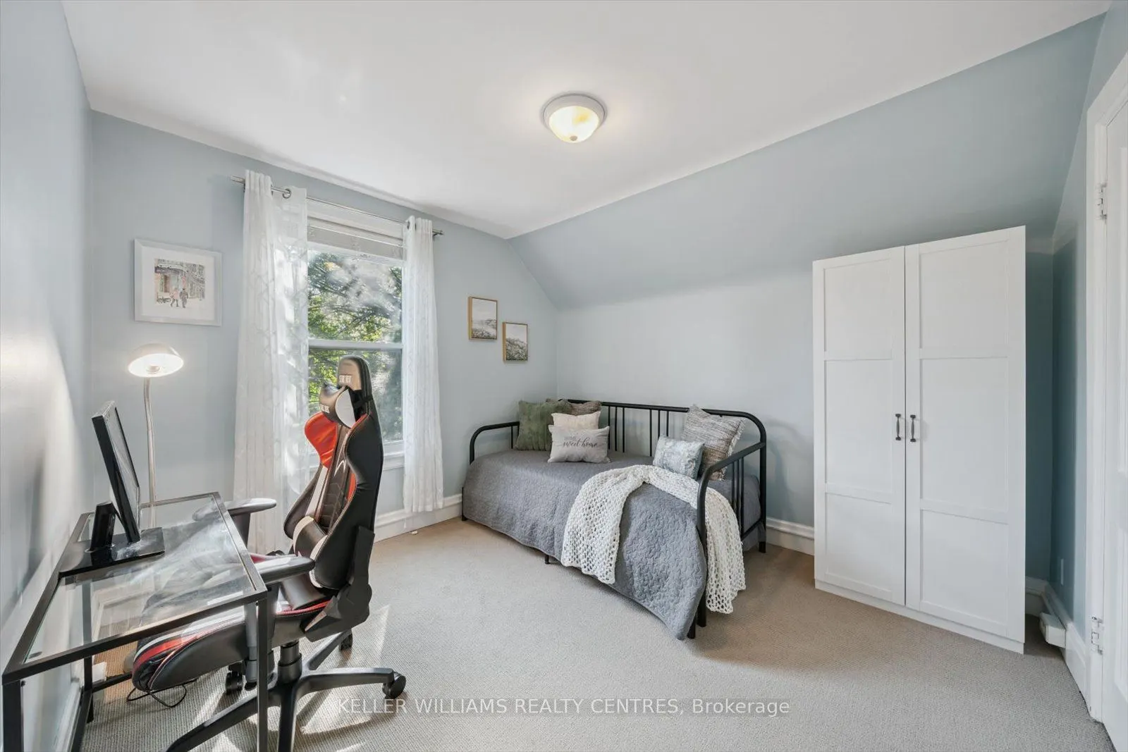 591 Woolwich Street