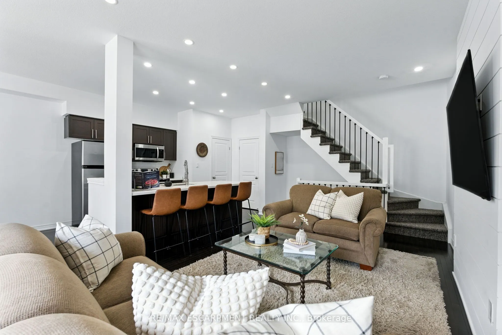 337 Beach Boulevard, #34