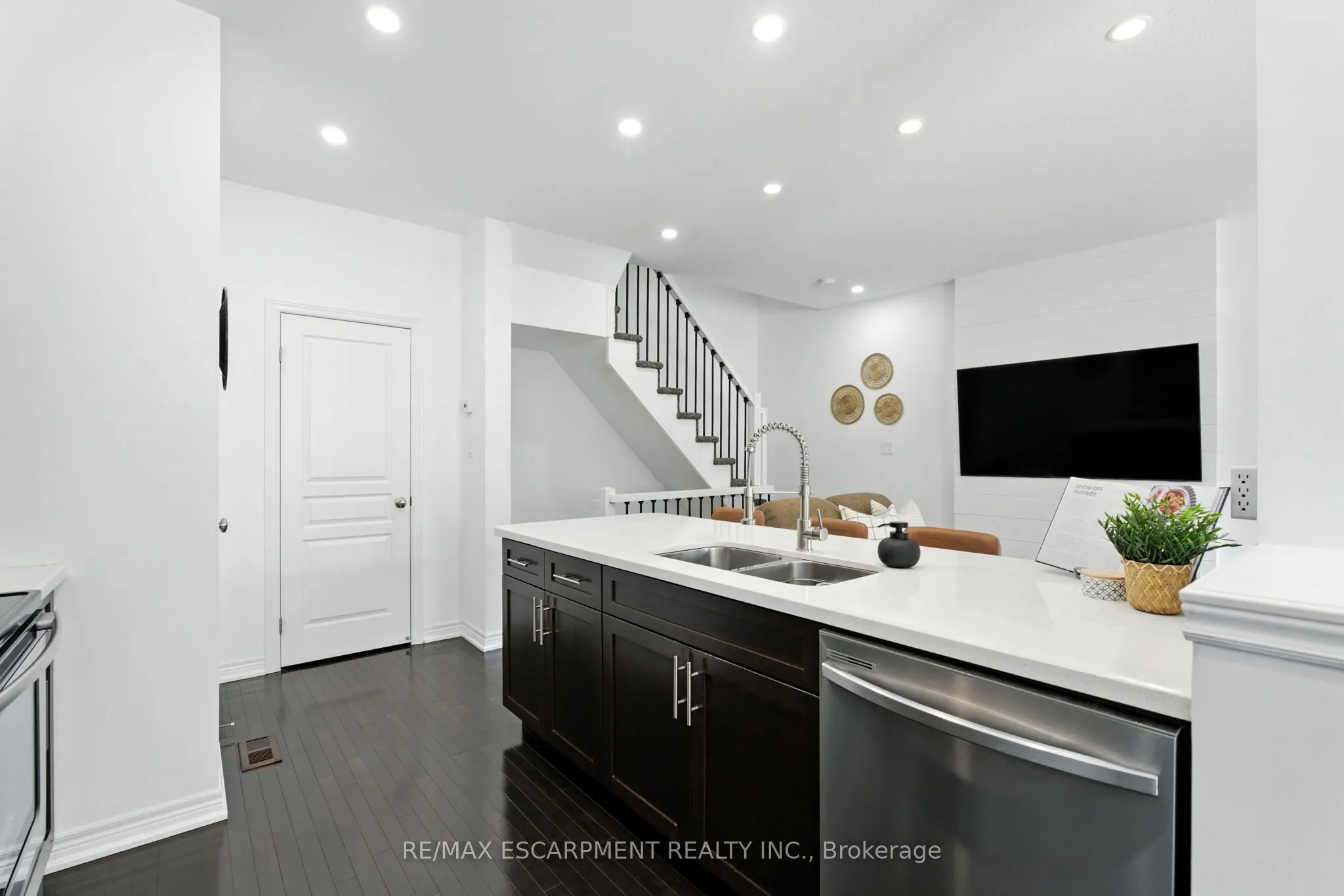 337 Beach Boulevard, #34