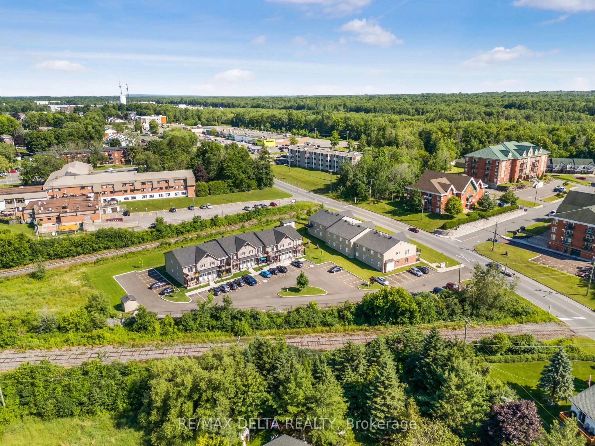 225 SPENCE Avenue, #202