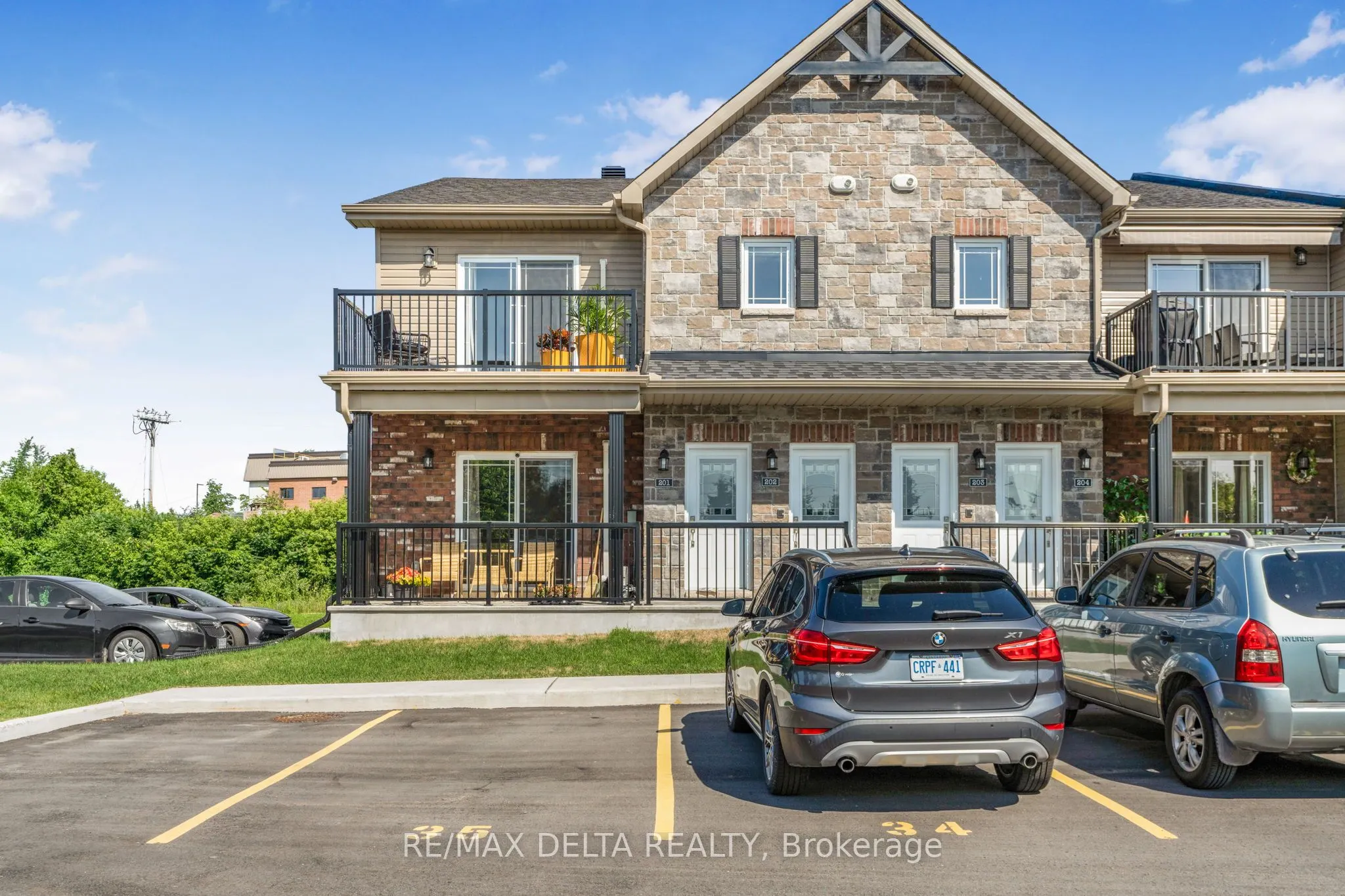 225 SPENCE Avenue, #202