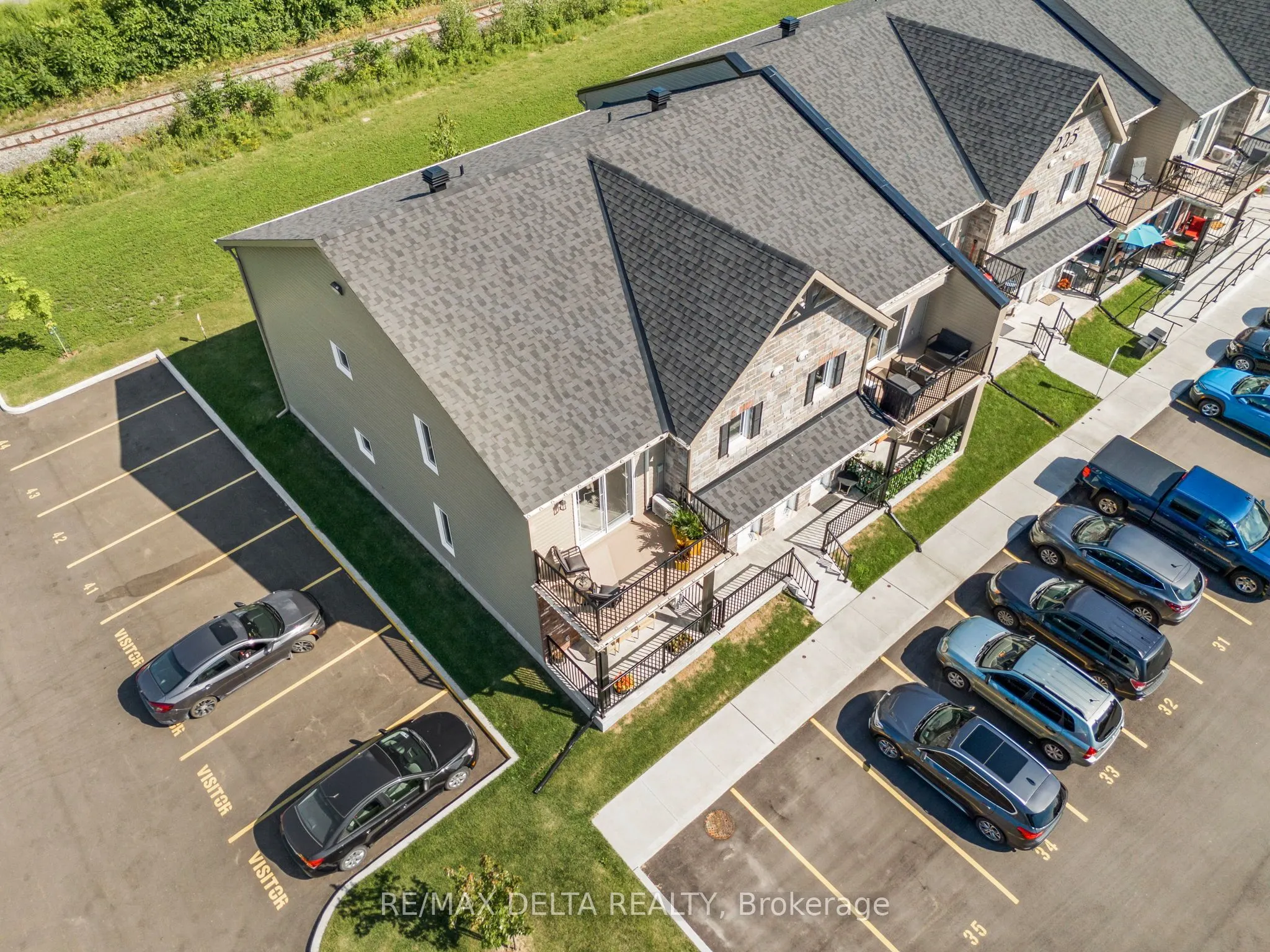 225 SPENCE Avenue, #202