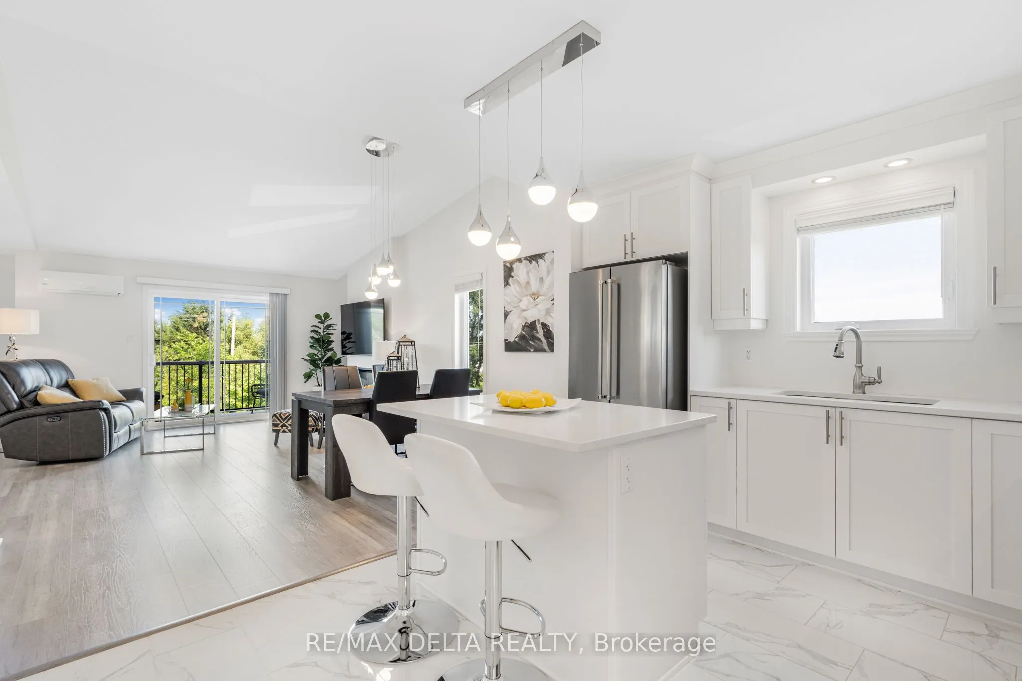 225 SPENCE Avenue, #202