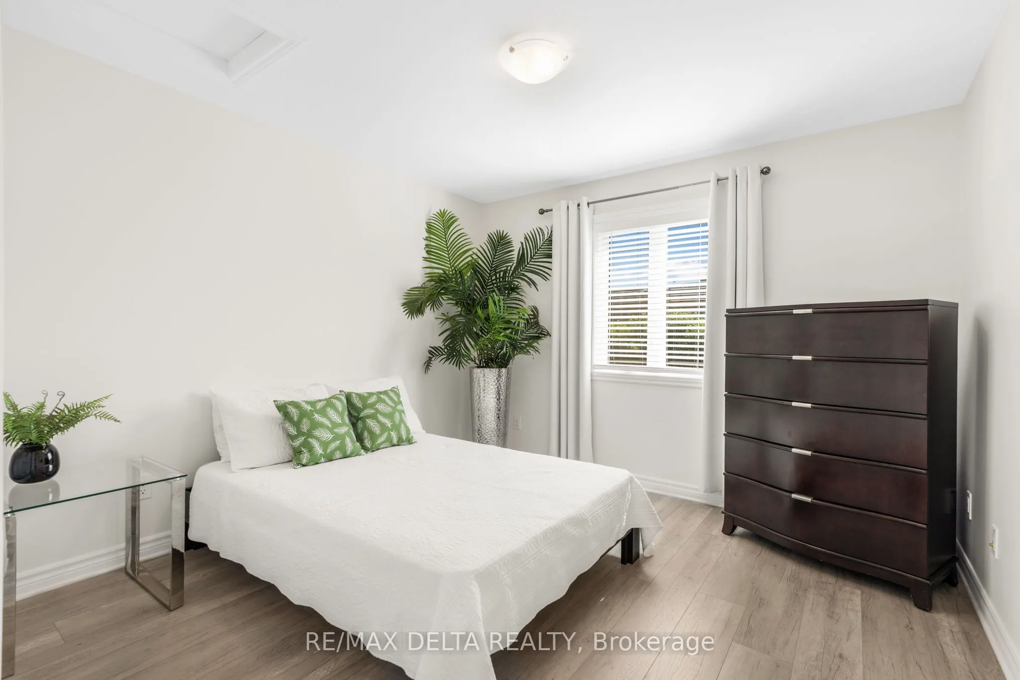 225 SPENCE Avenue, #202