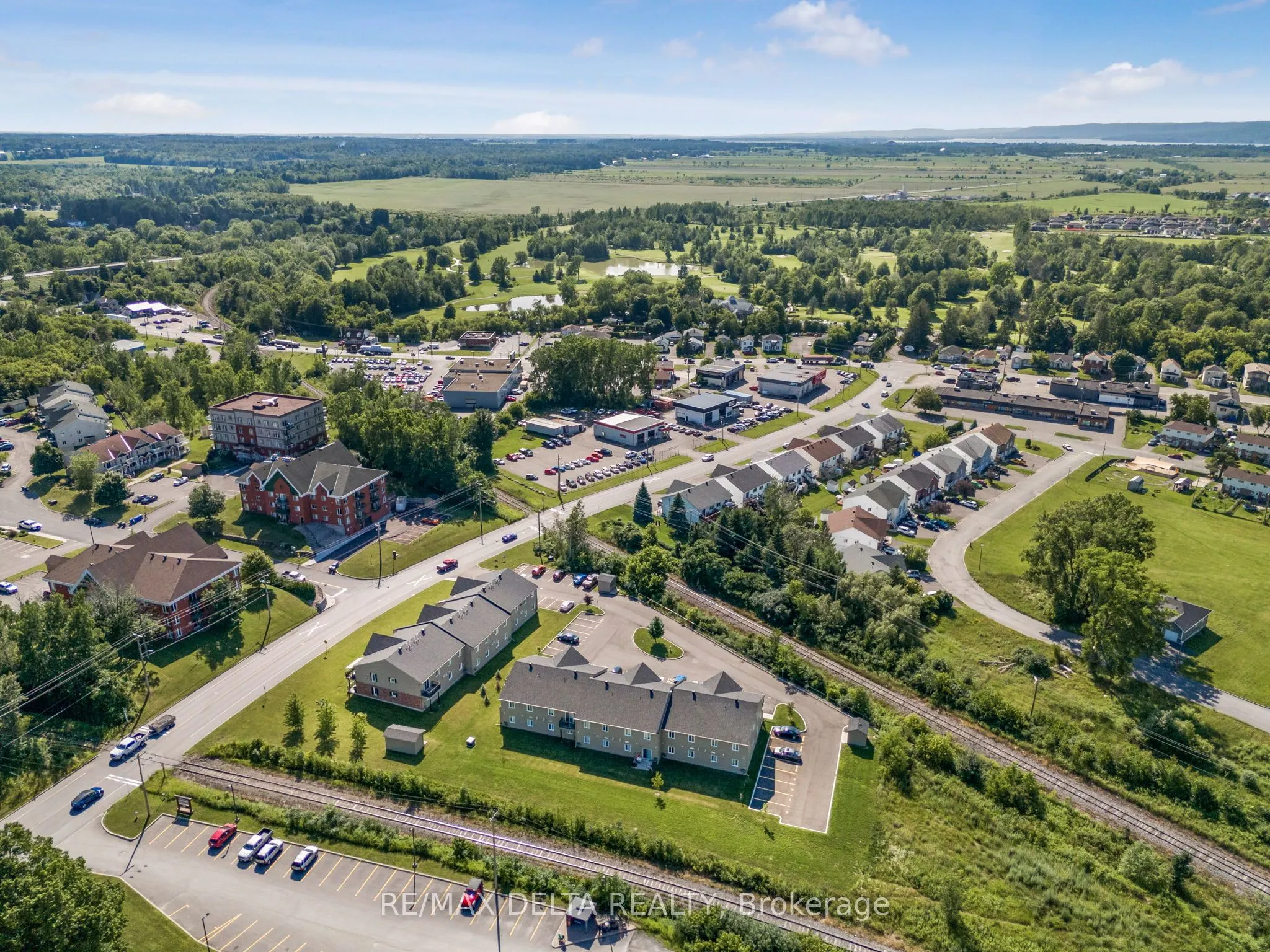 225 SPENCE Avenue, #202