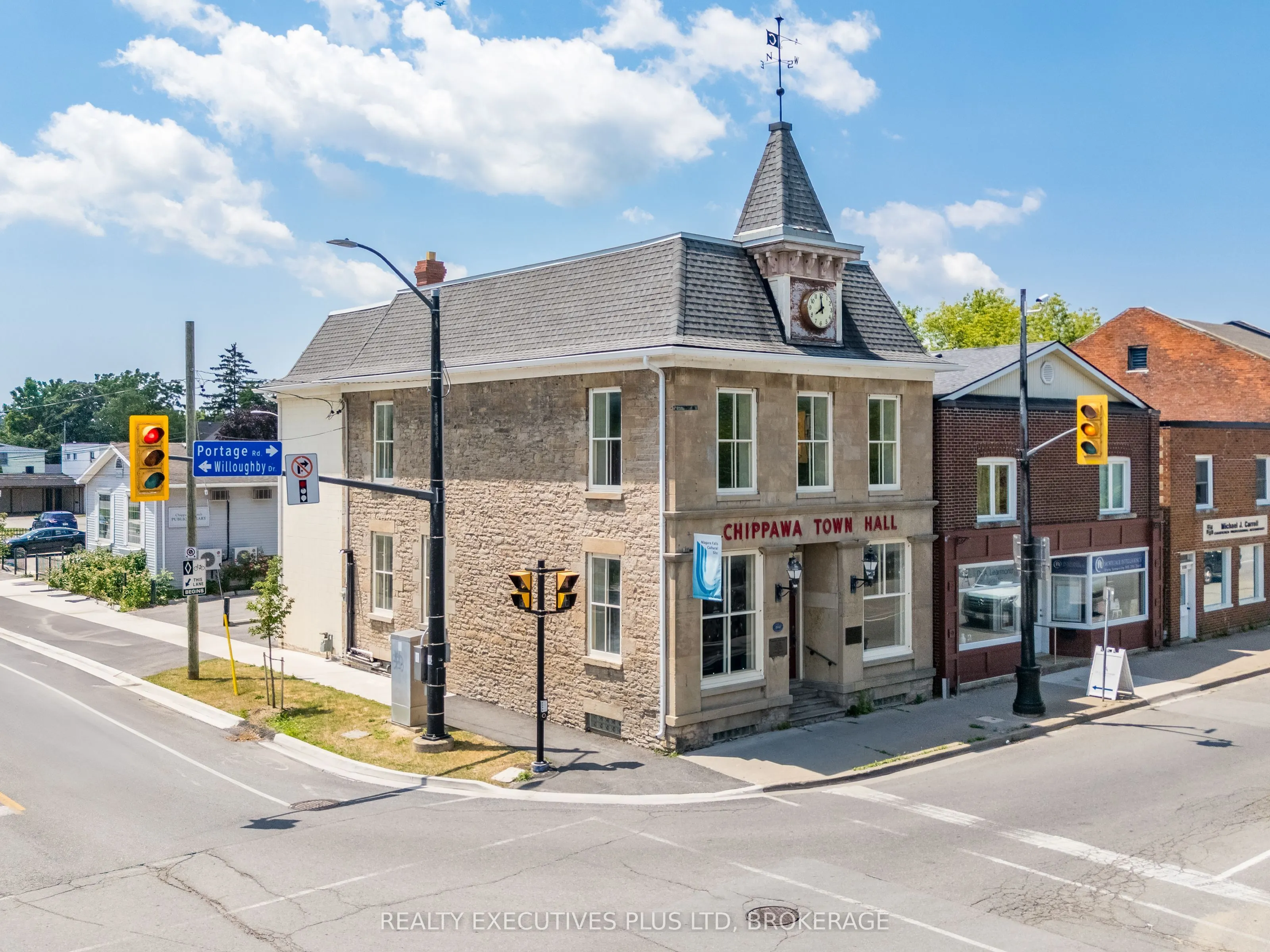 8196 Cummington Square W