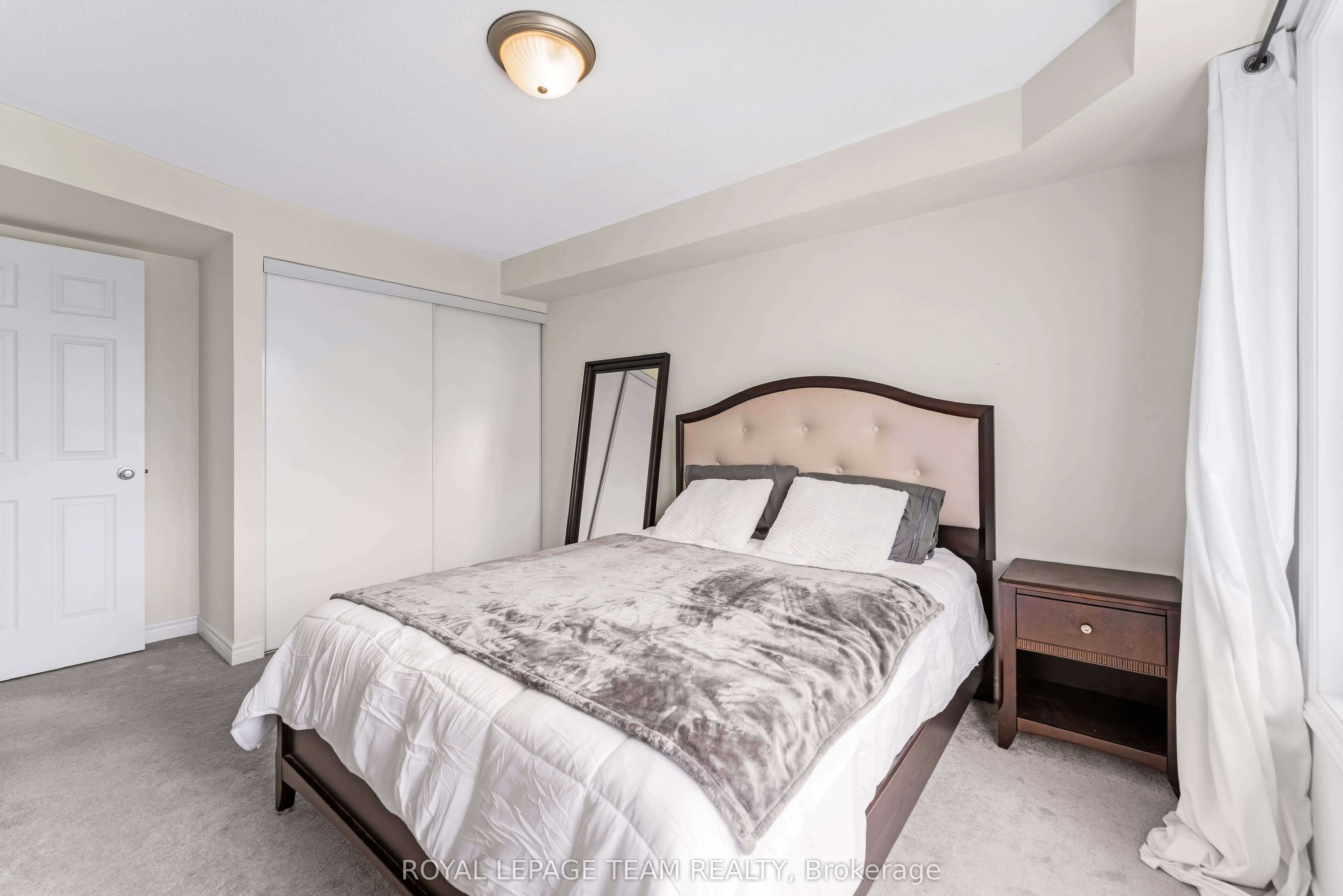 575 STONEFIELD Private, #8