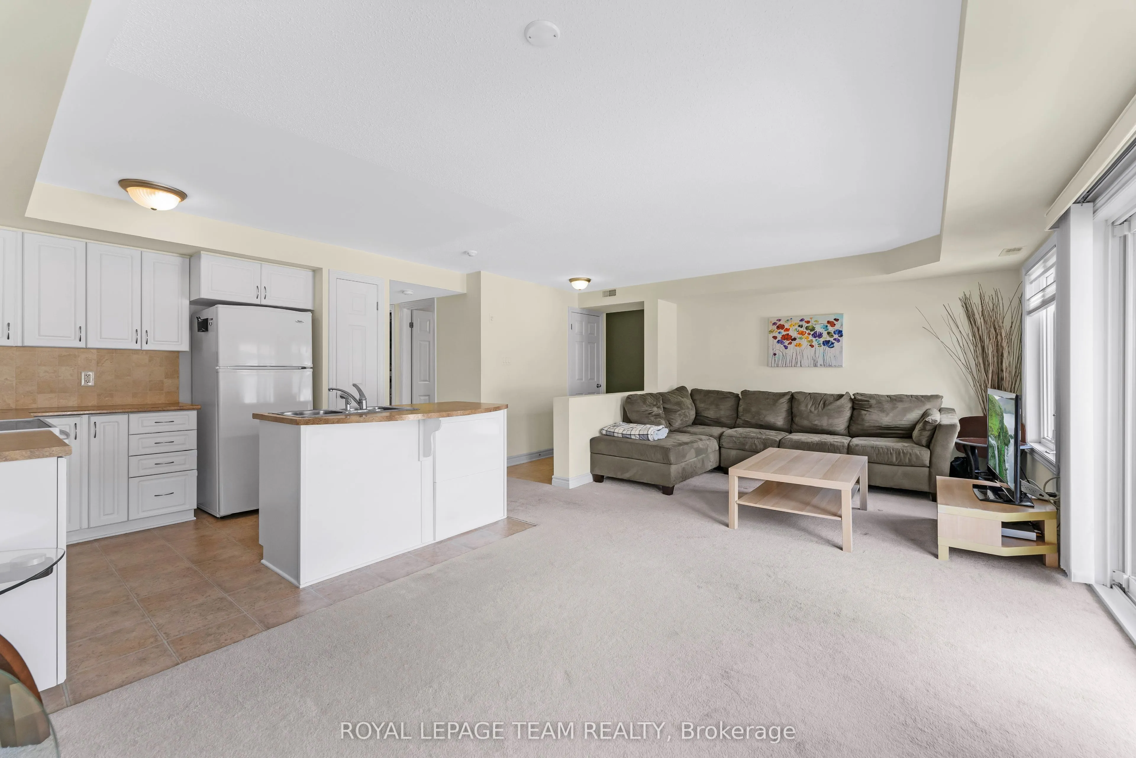 575 STONEFIELD Private, #8