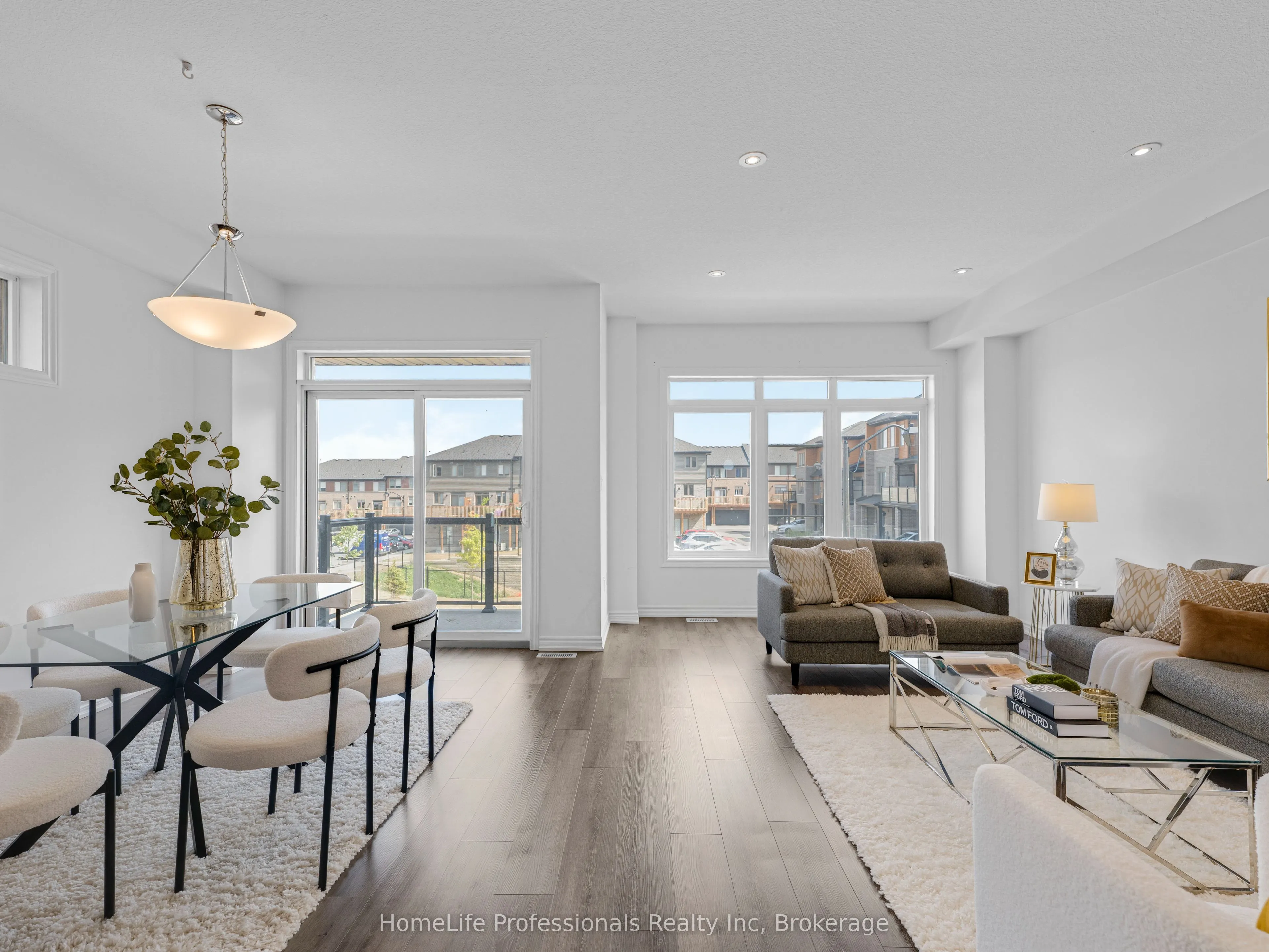 61 Soho Street, #123