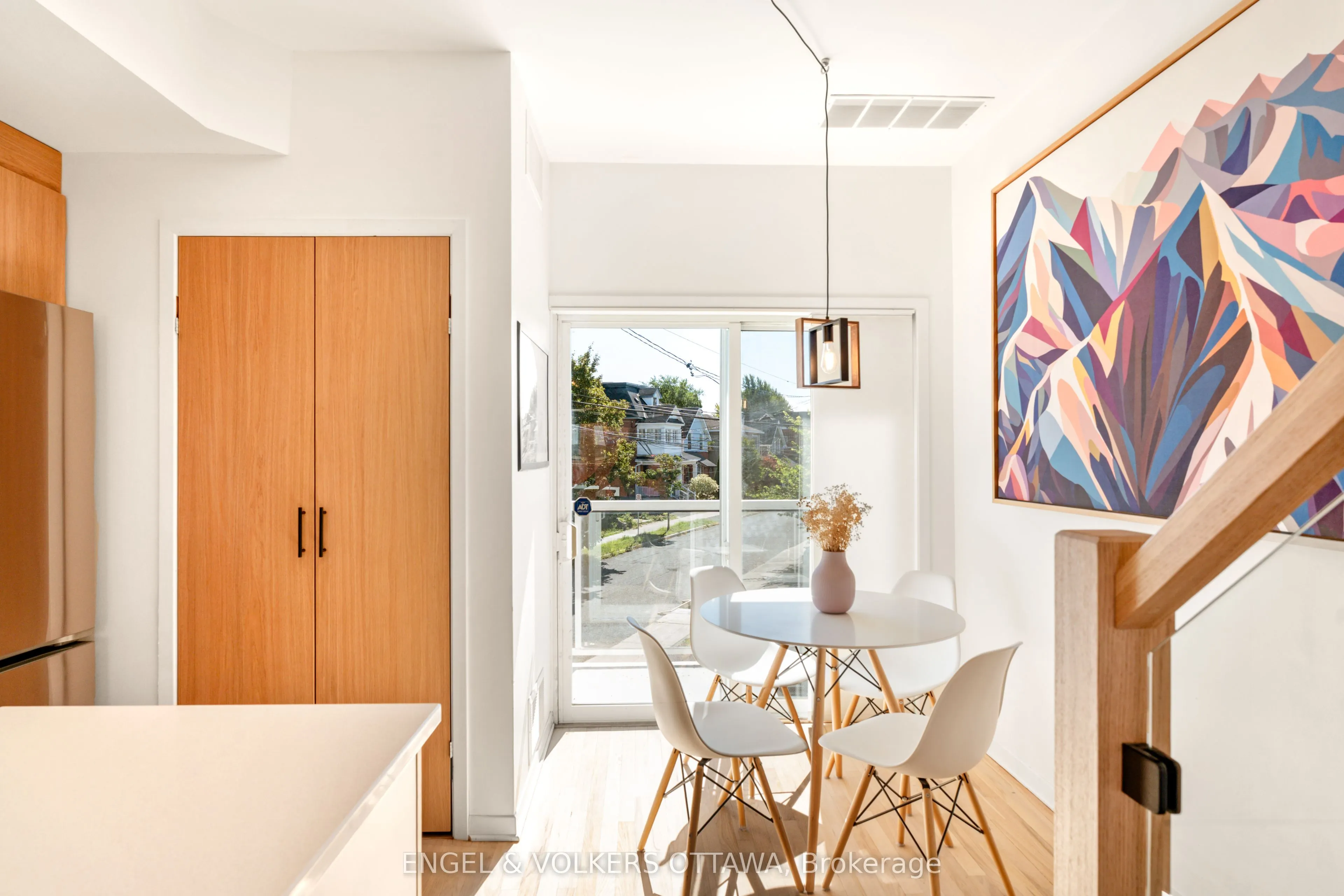 4 Sherbrooke Avenue, #2