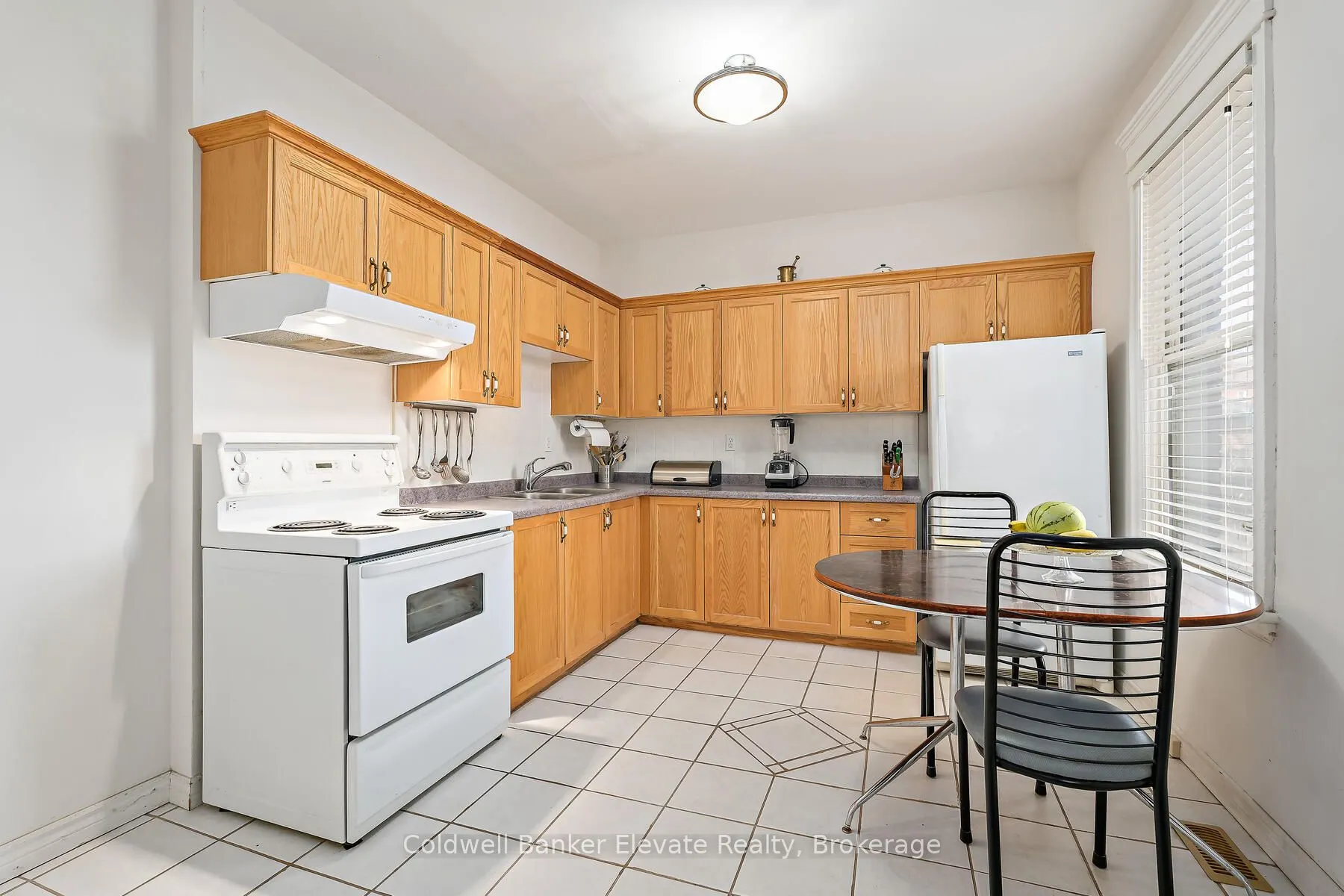 27 Tisdale Street N