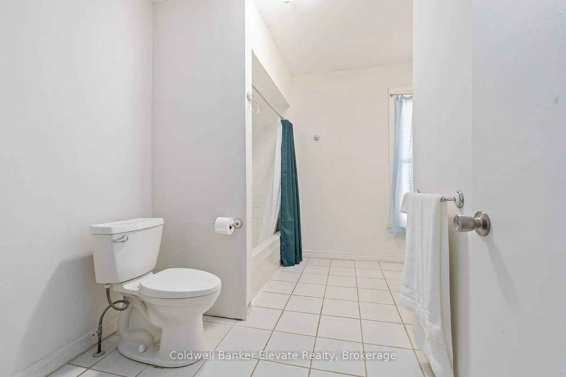 27 Tisdale Street N