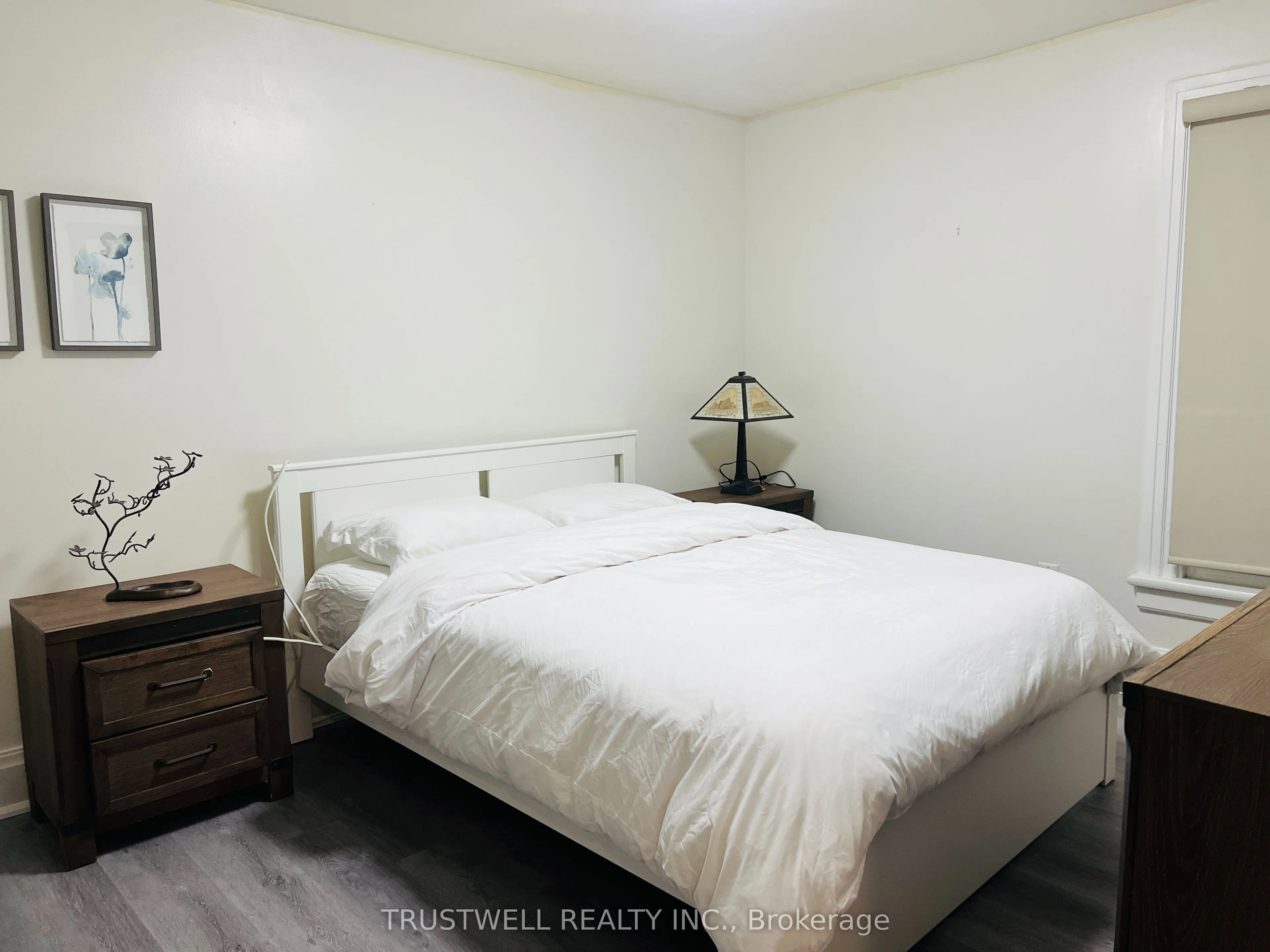 4746 Lovell Place
