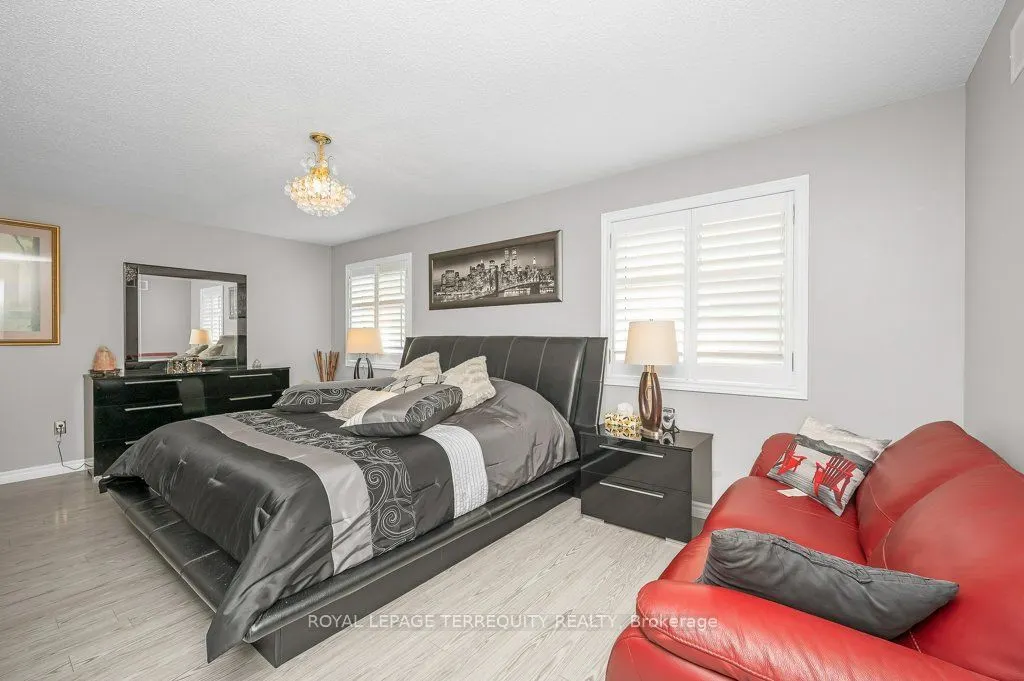 15 Armour Crescent