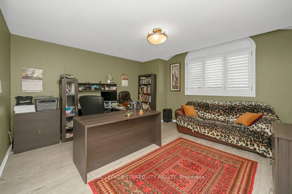 15 Armour Crescent