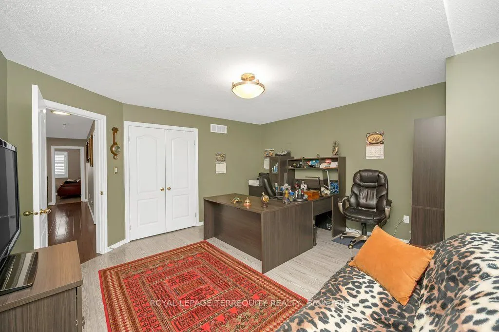 15 Armour Crescent