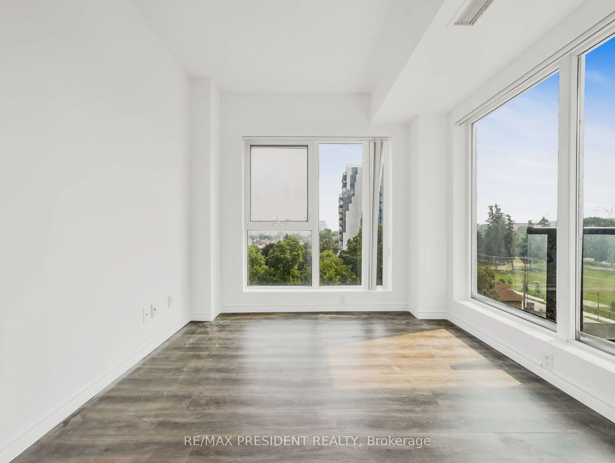 160 King Street N, #601