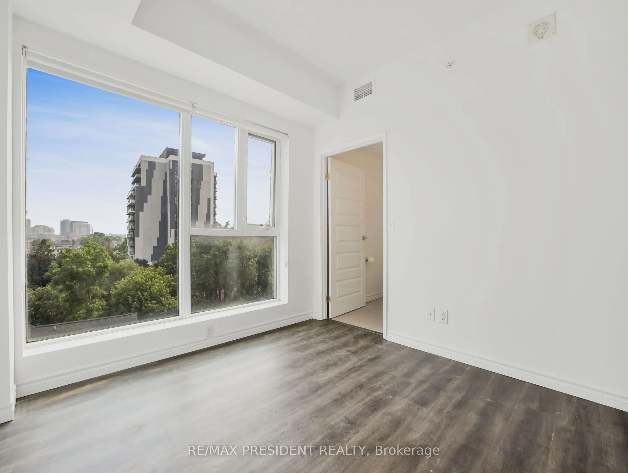 160 King Street N, #601