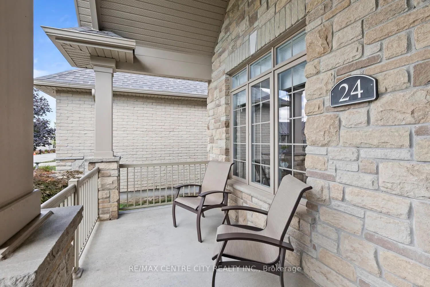 2081 Wallingford Avenue, #24
