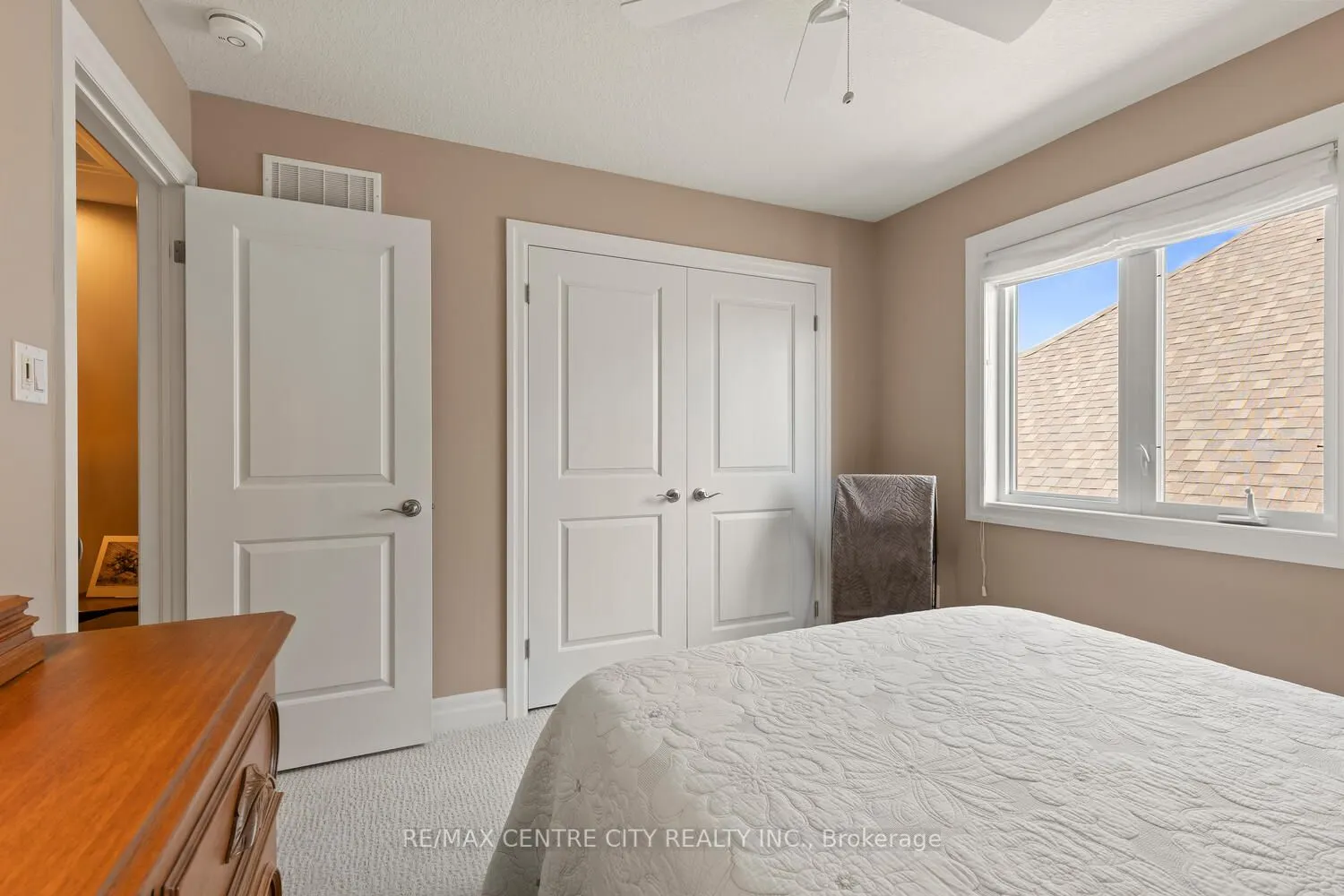 2081 Wallingford Avenue, #24