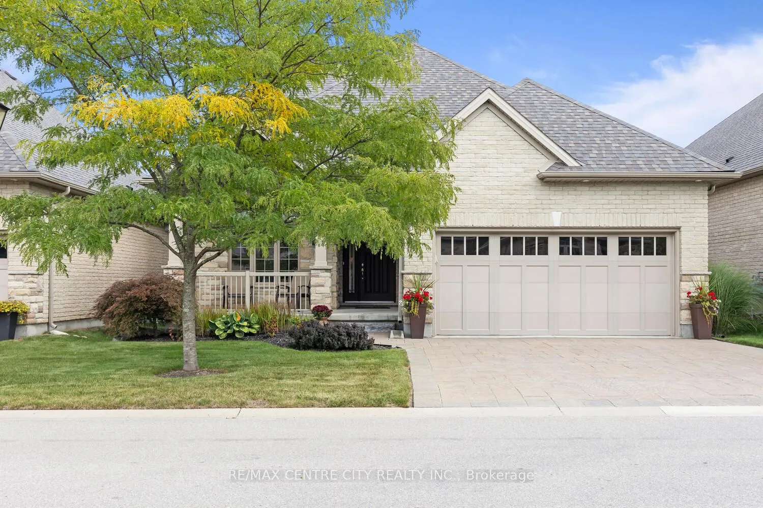 2081 Wallingford Avenue, #24