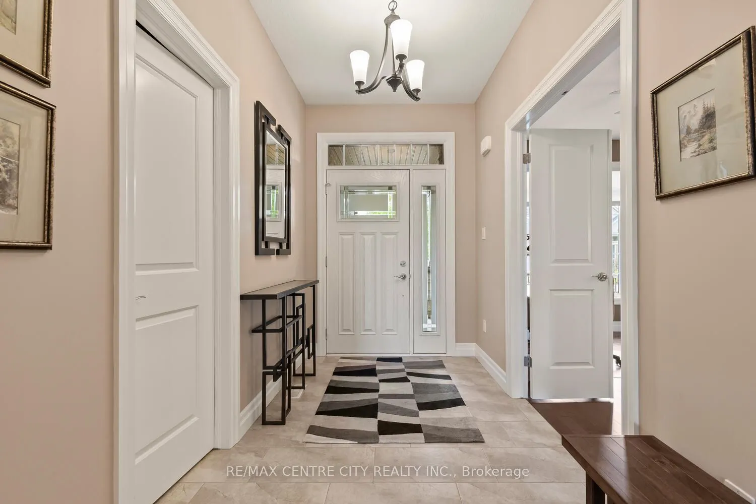 2081 Wallingford Avenue, #24