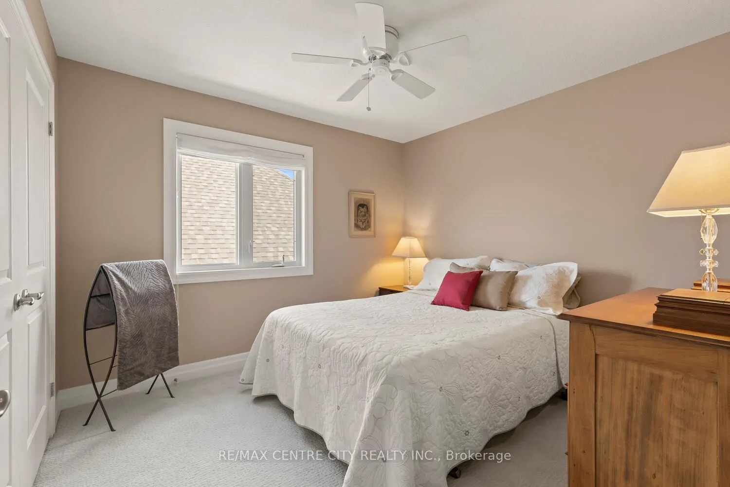 2081 Wallingford Avenue, #24