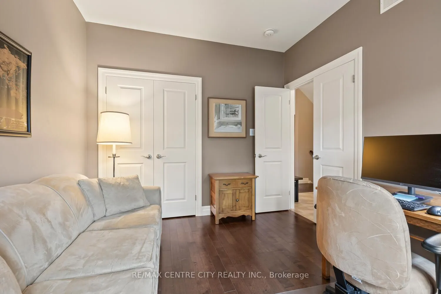 2081 Wallingford Avenue, #24