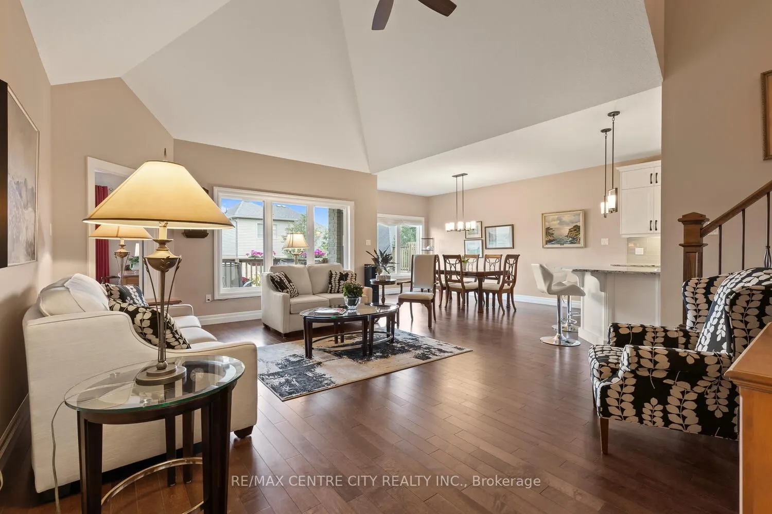 2081 Wallingford Avenue, #24