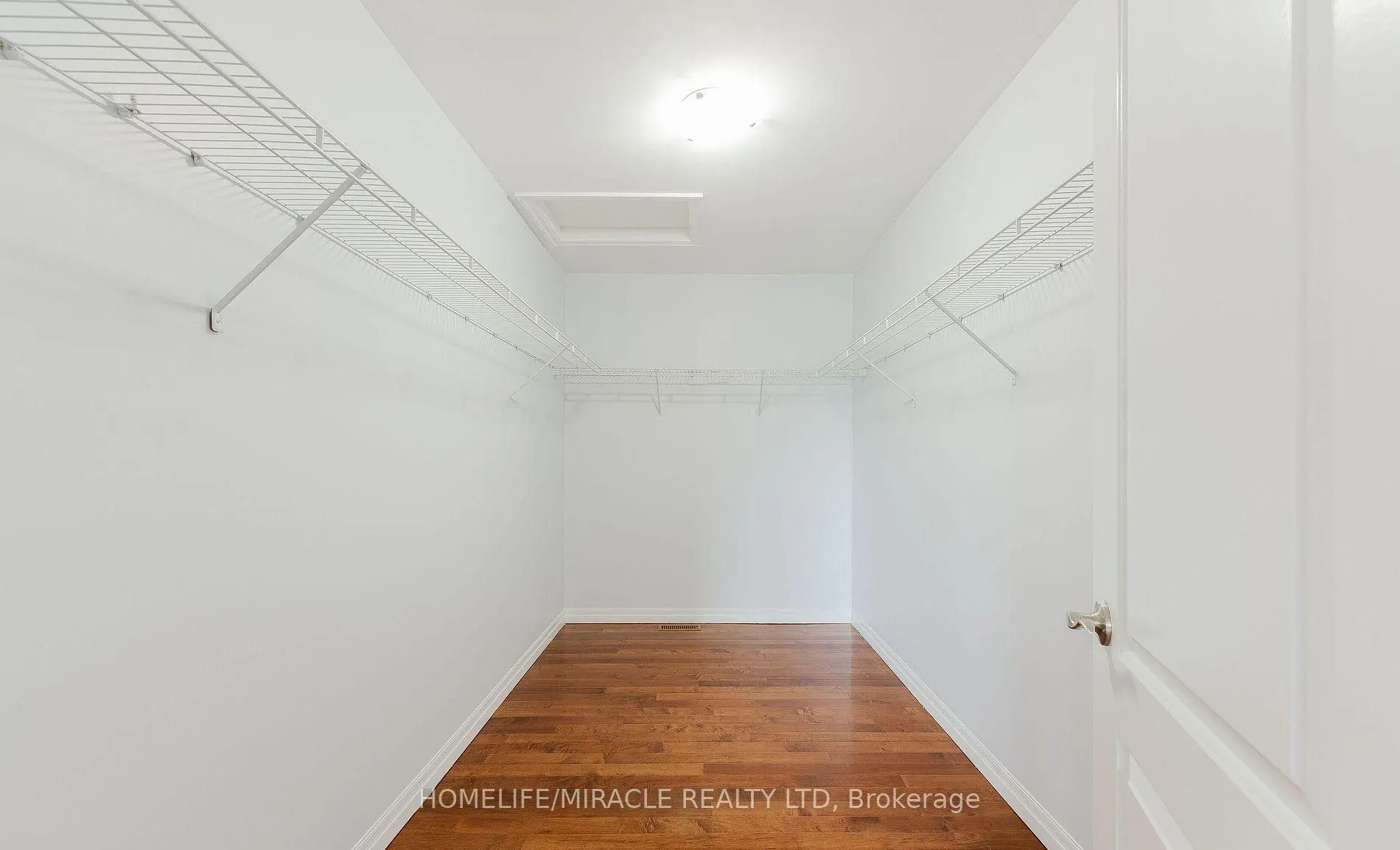 3181 Bayham Lane