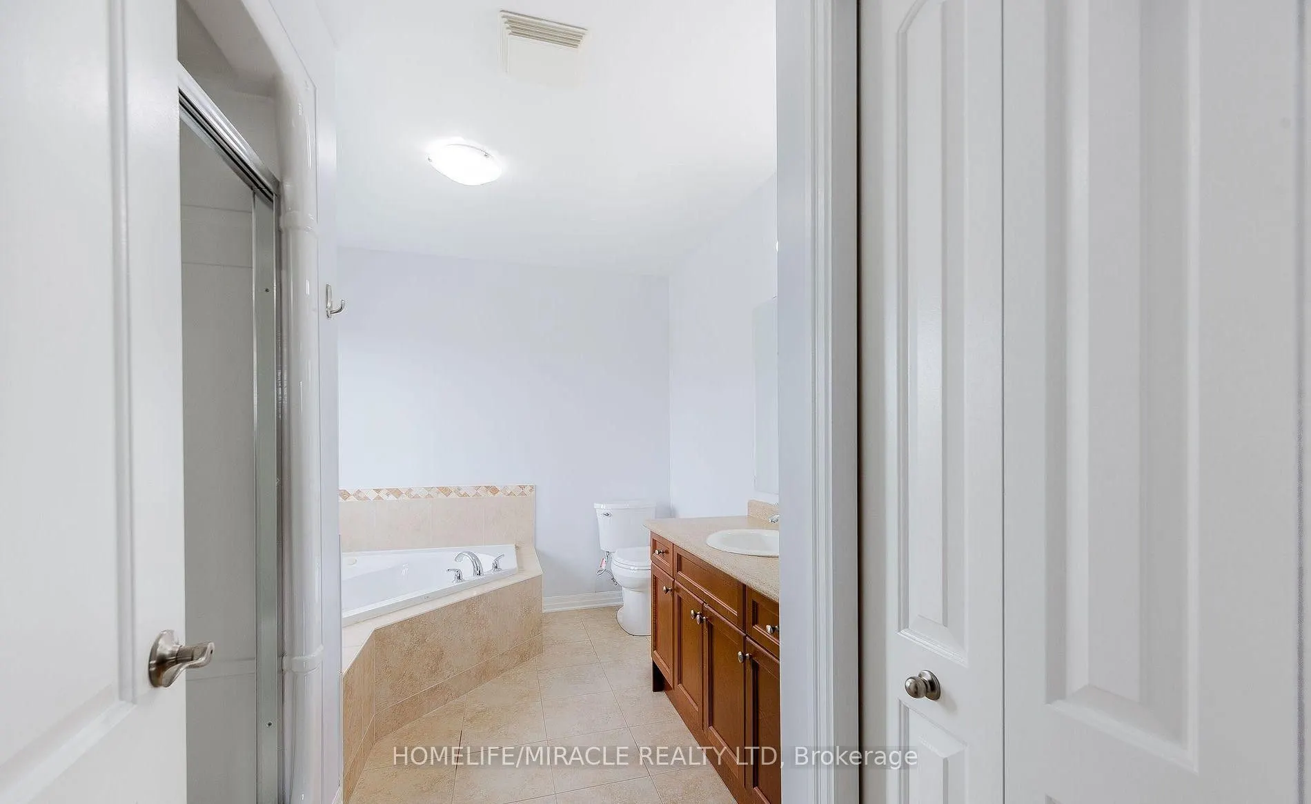 3181 Bayham Lane