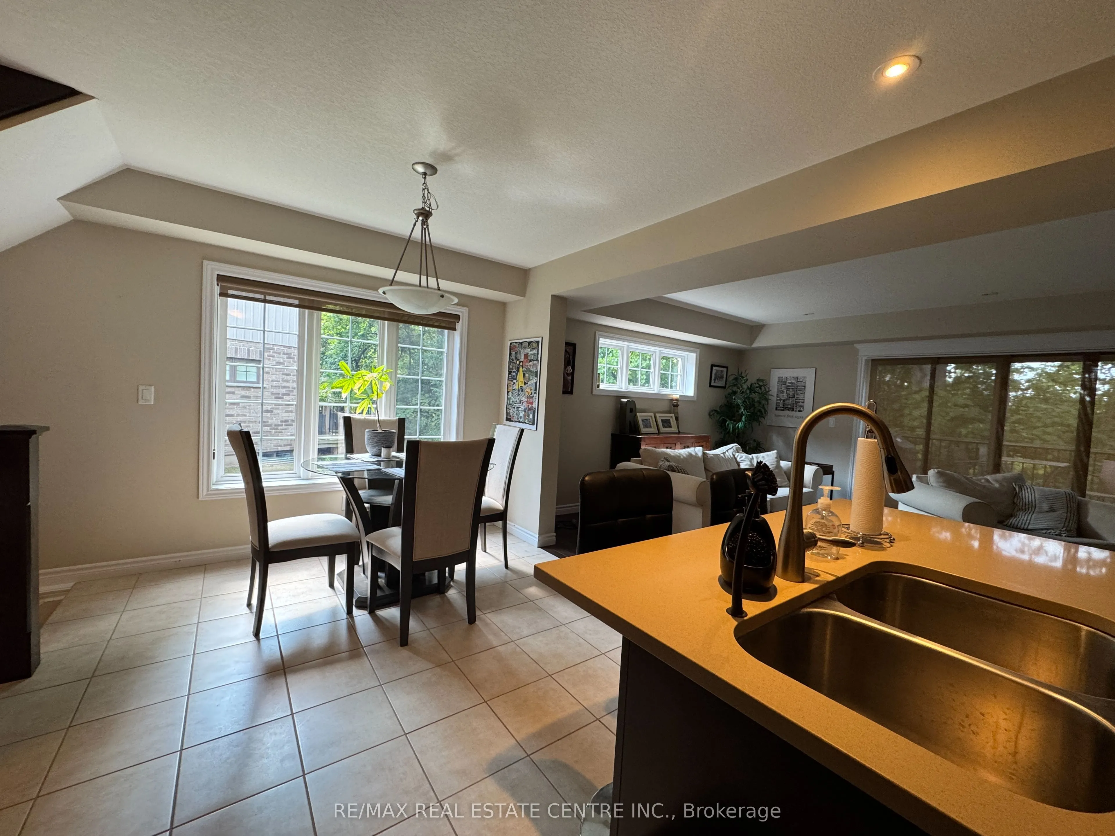 635 Saginaw Parkway, #48