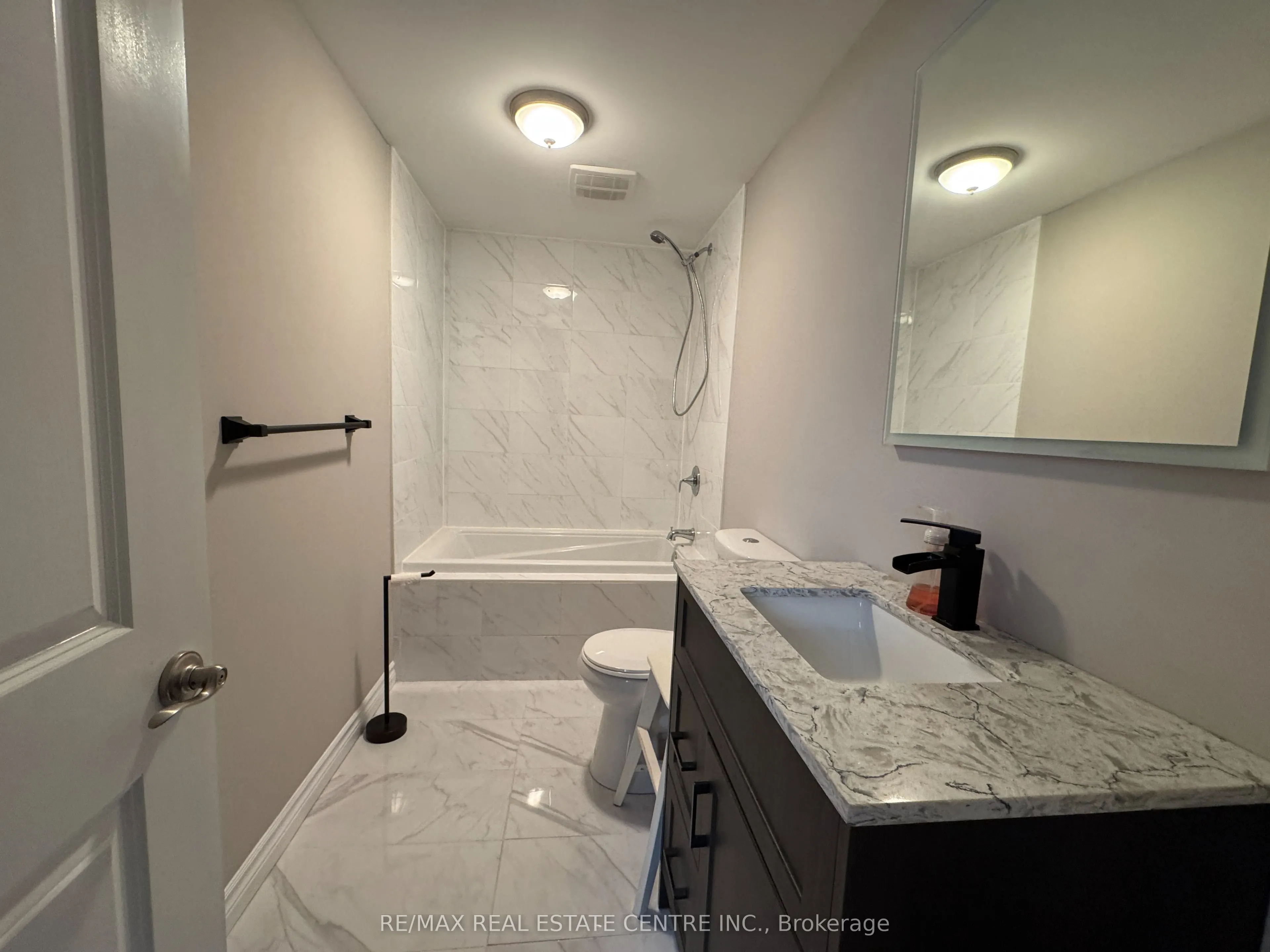 635 Saginaw Parkway, #48