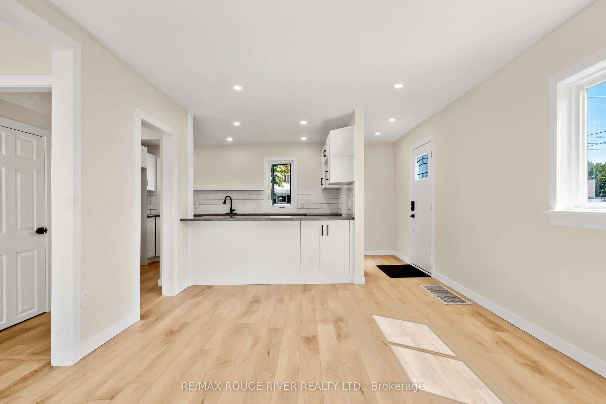 363 Campbell Street