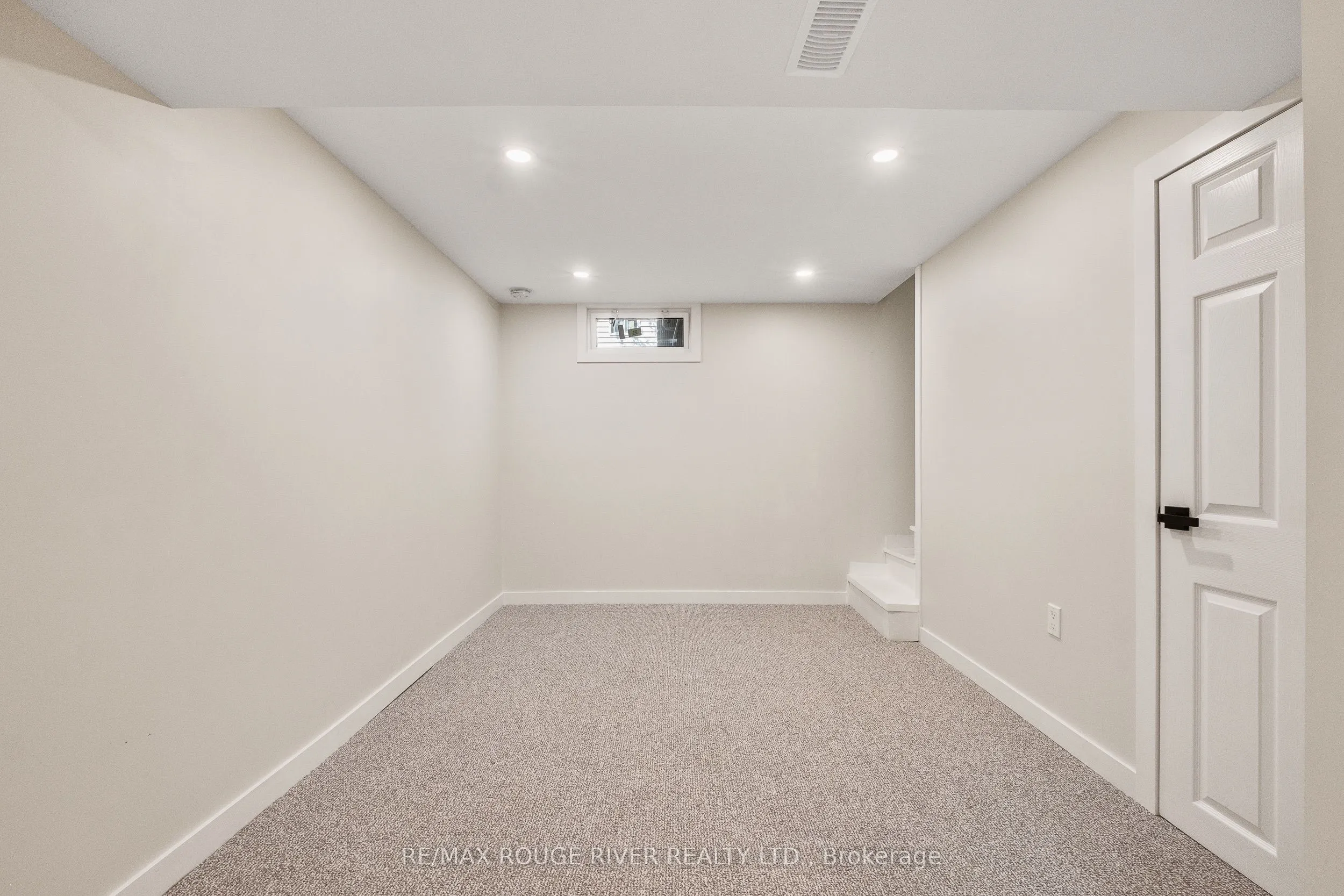 363 Campbell Street