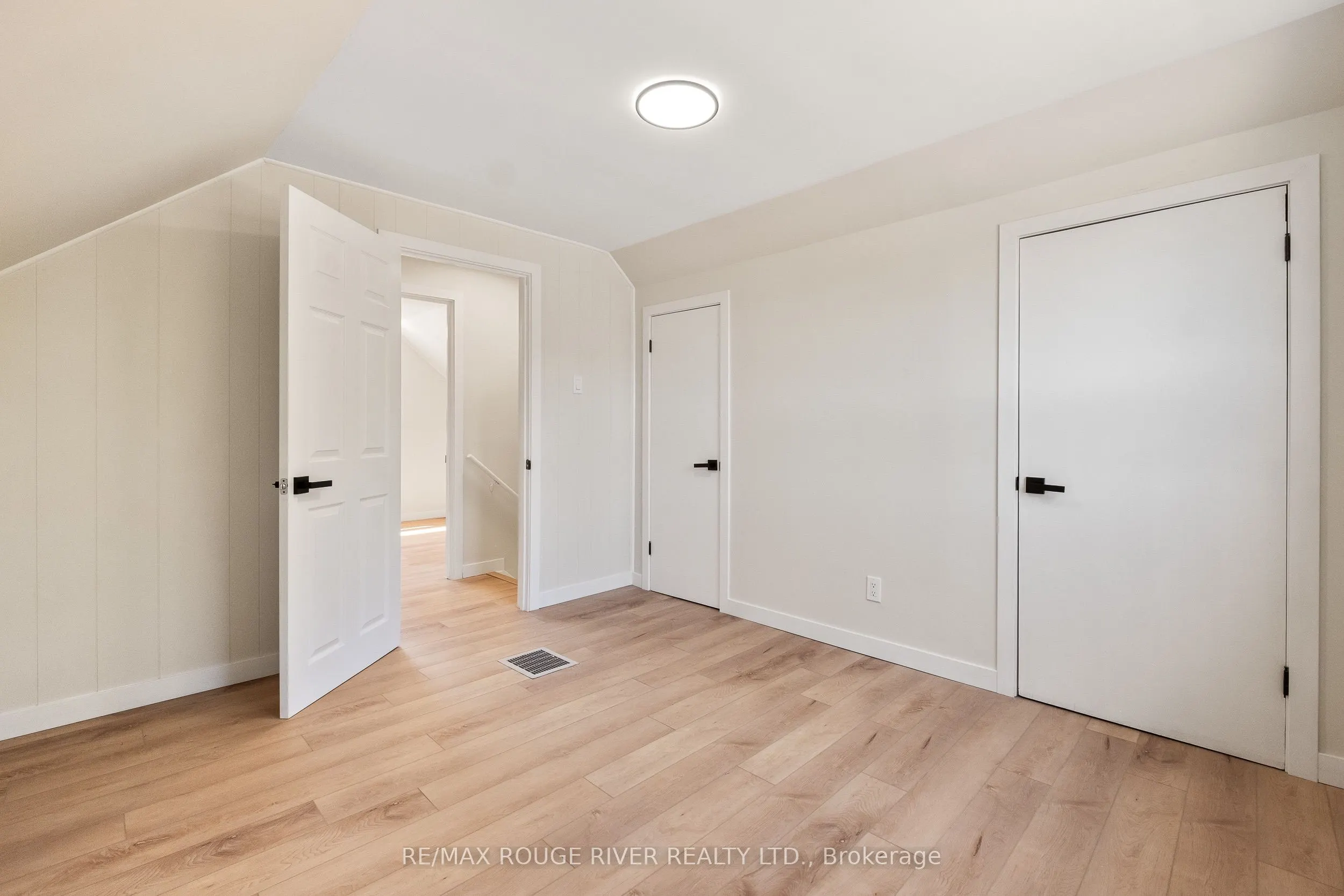 363 Campbell Street