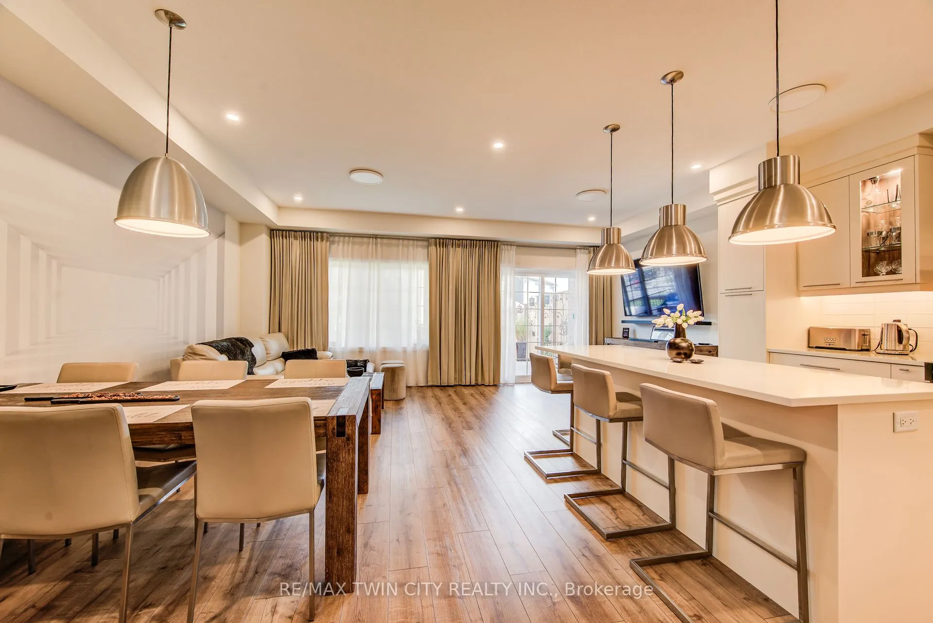 350 Oloane Avenue, #43