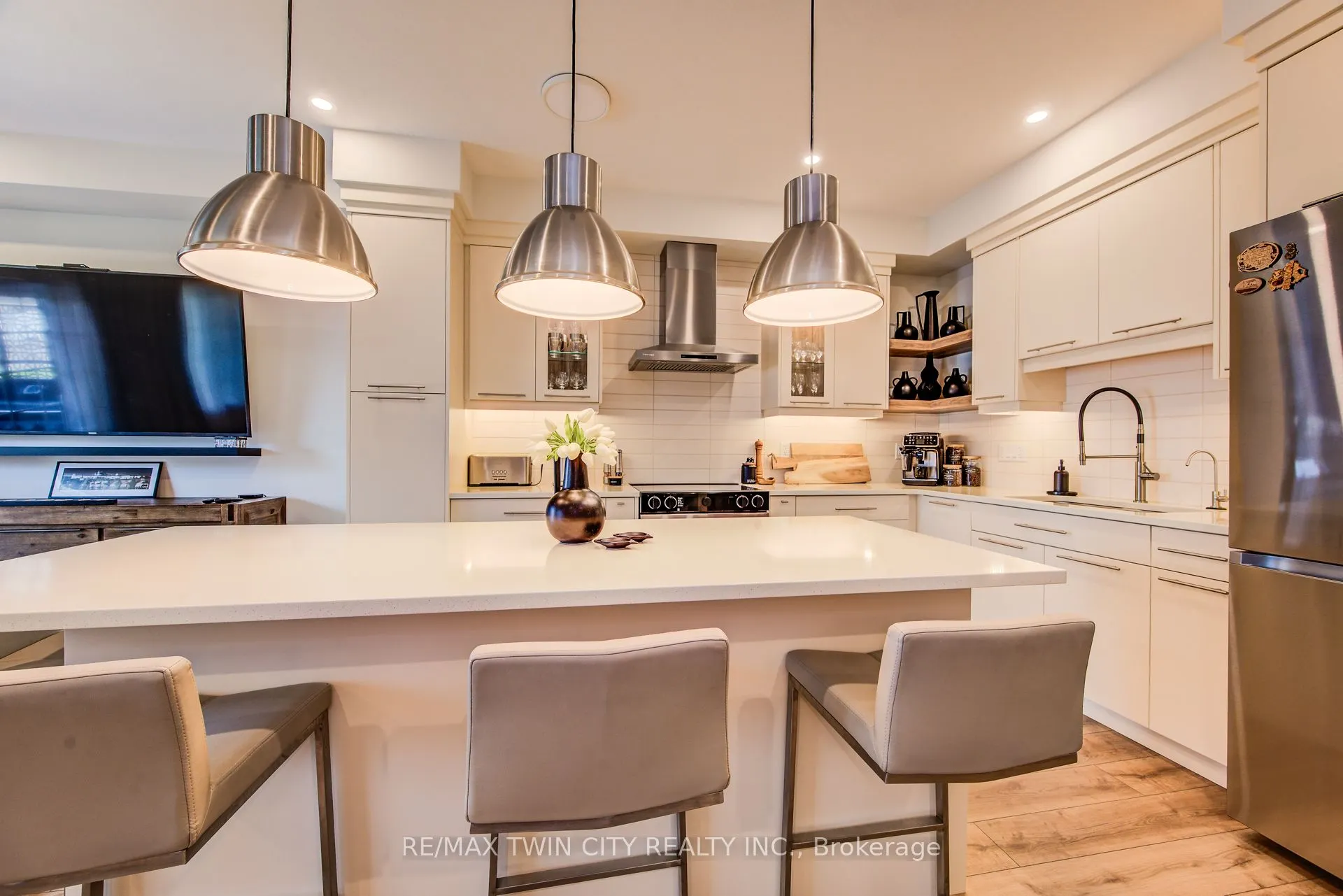 350 Oloane Avenue, #43