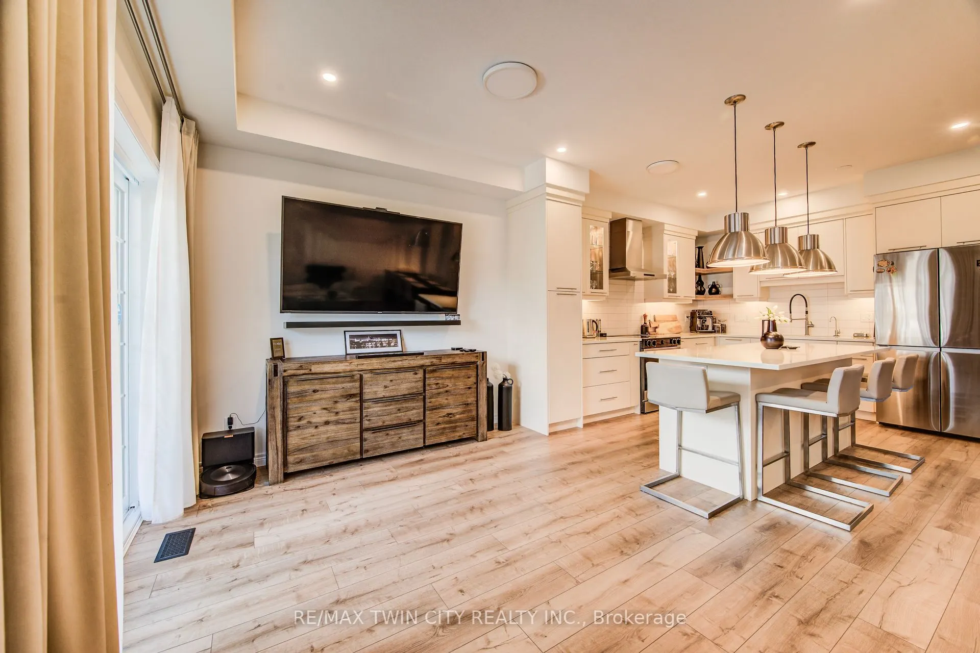 350 Oloane Avenue, #43