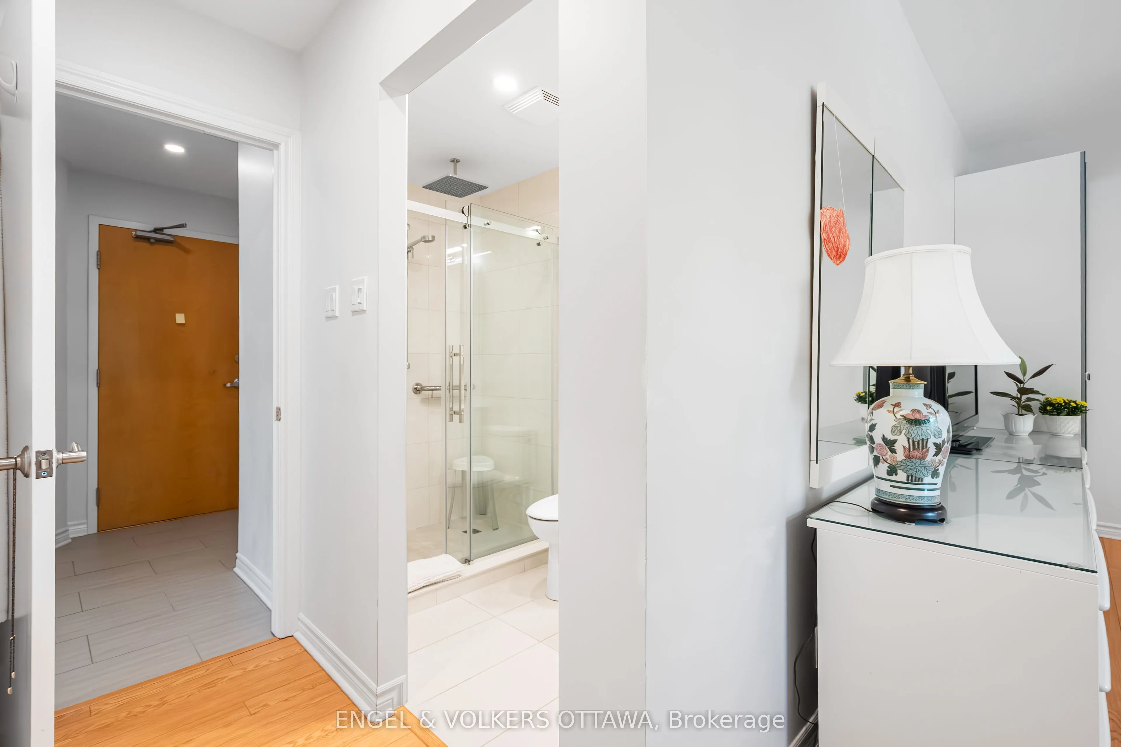 205 Bolton Street, #206