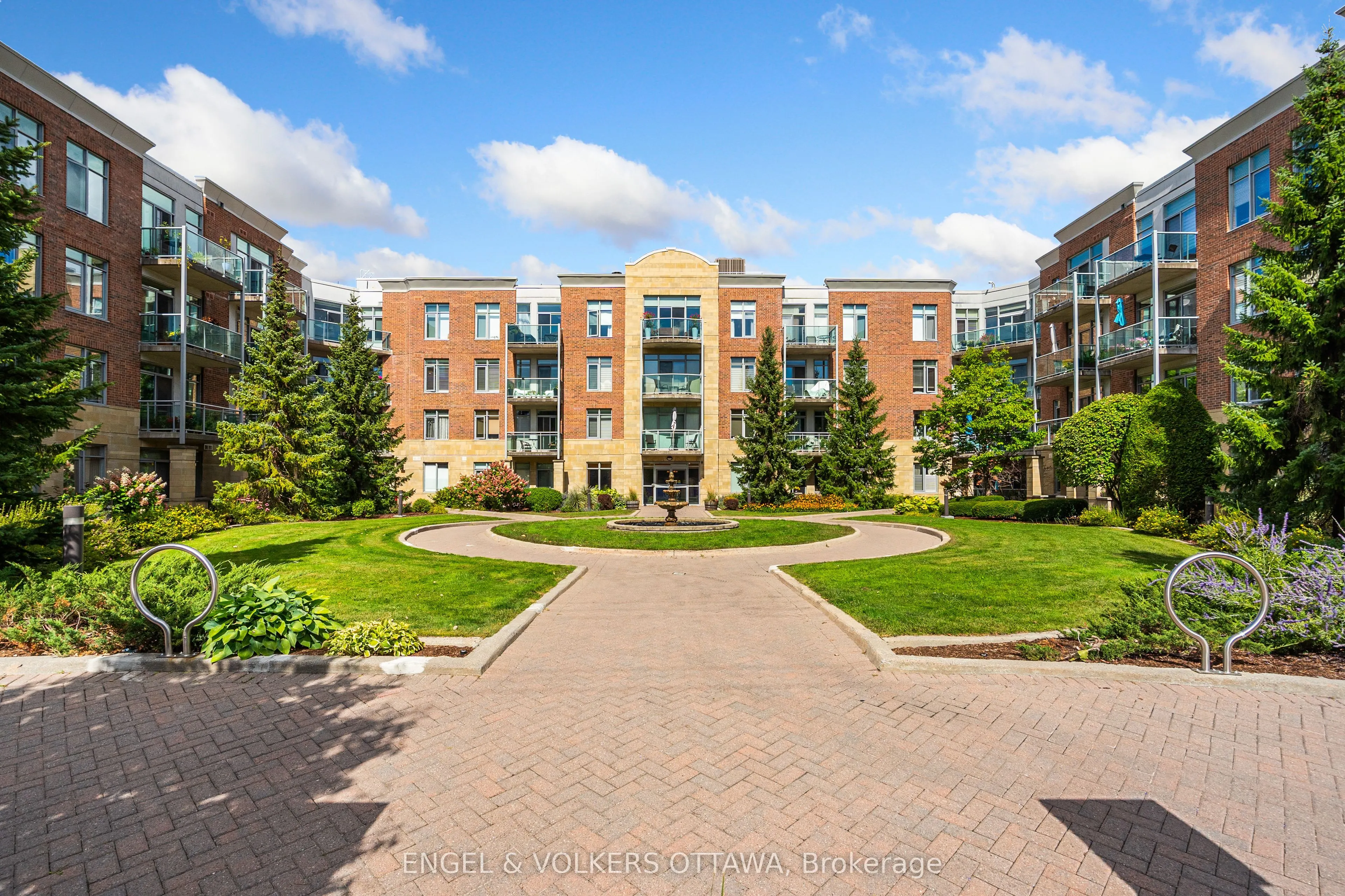 205 Bolton Street, #206