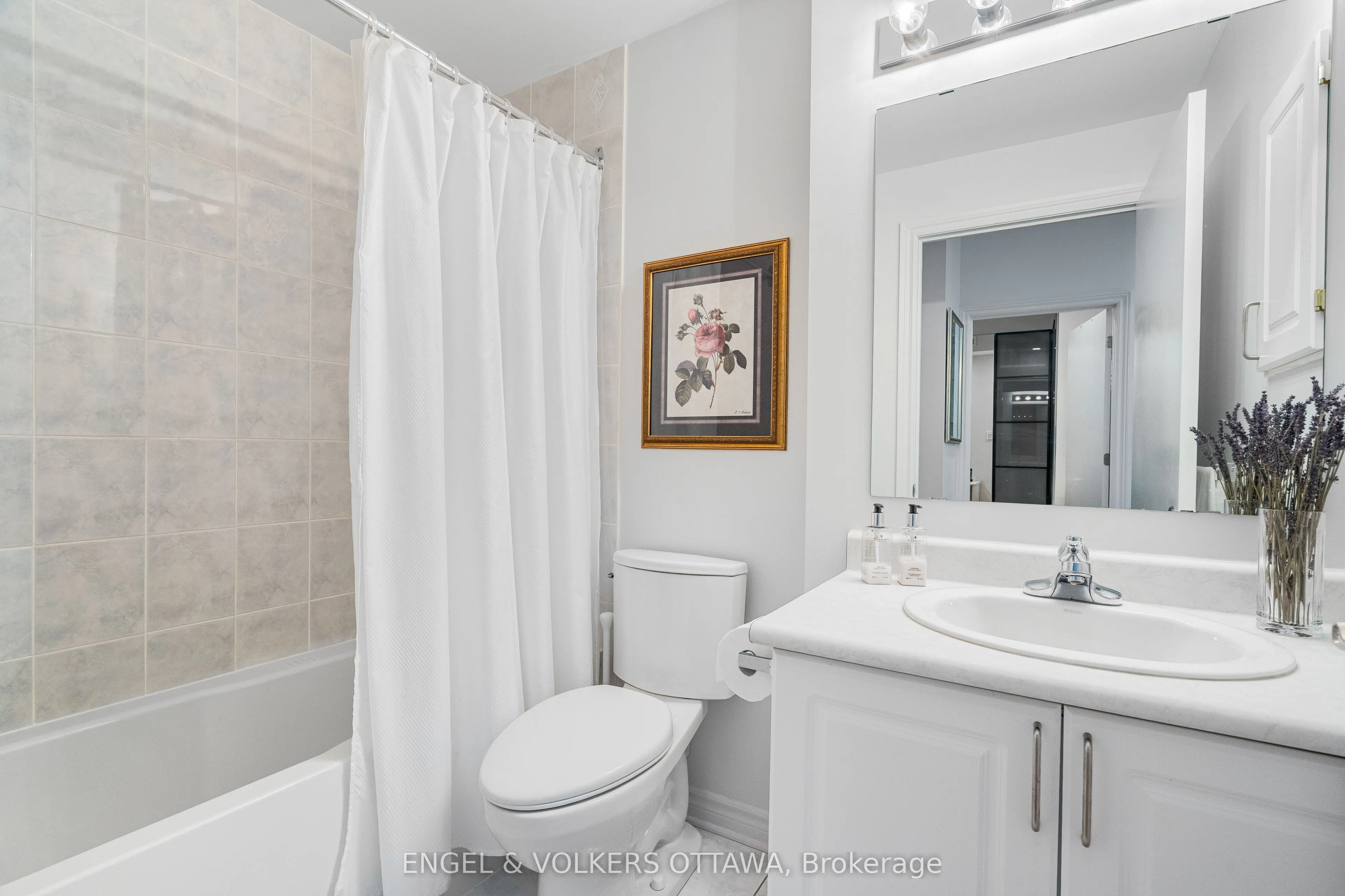 205 Bolton Street, #206