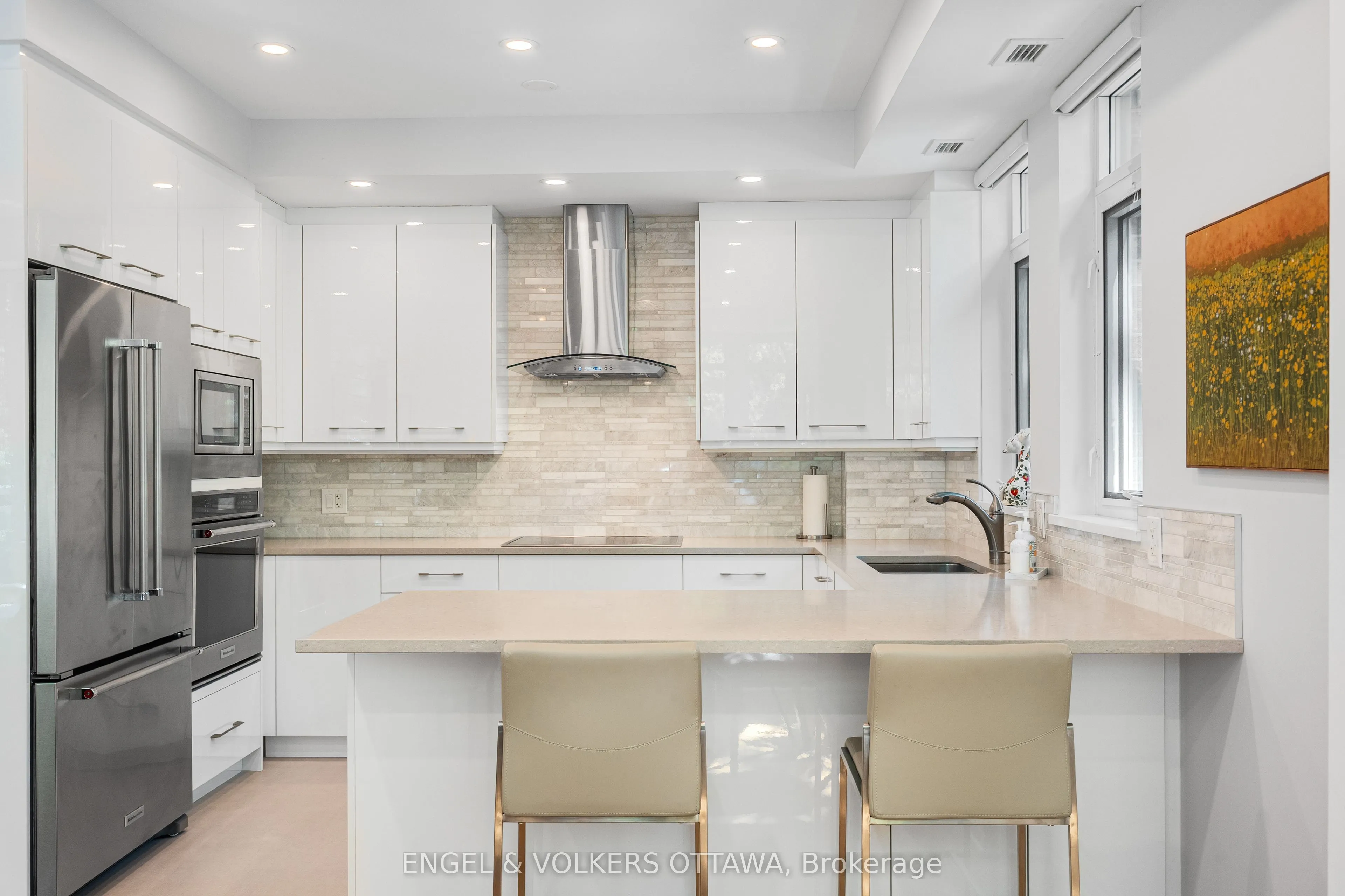 205 Bolton Street, #206