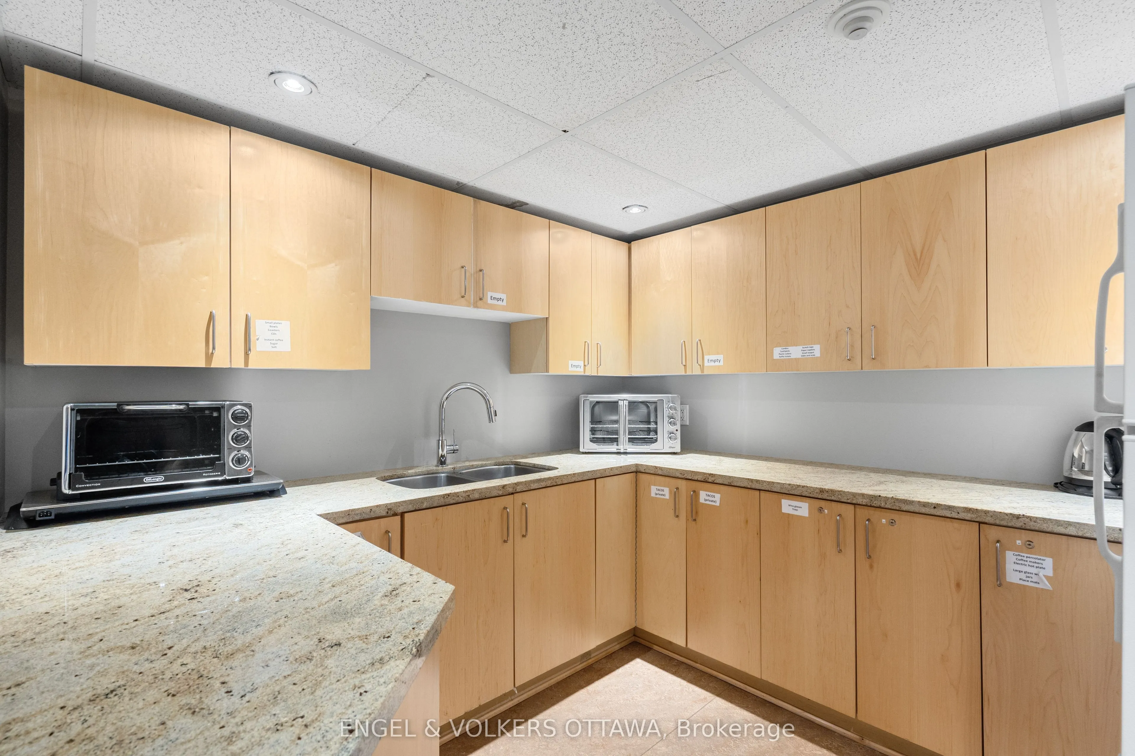 205 Bolton Street, #206