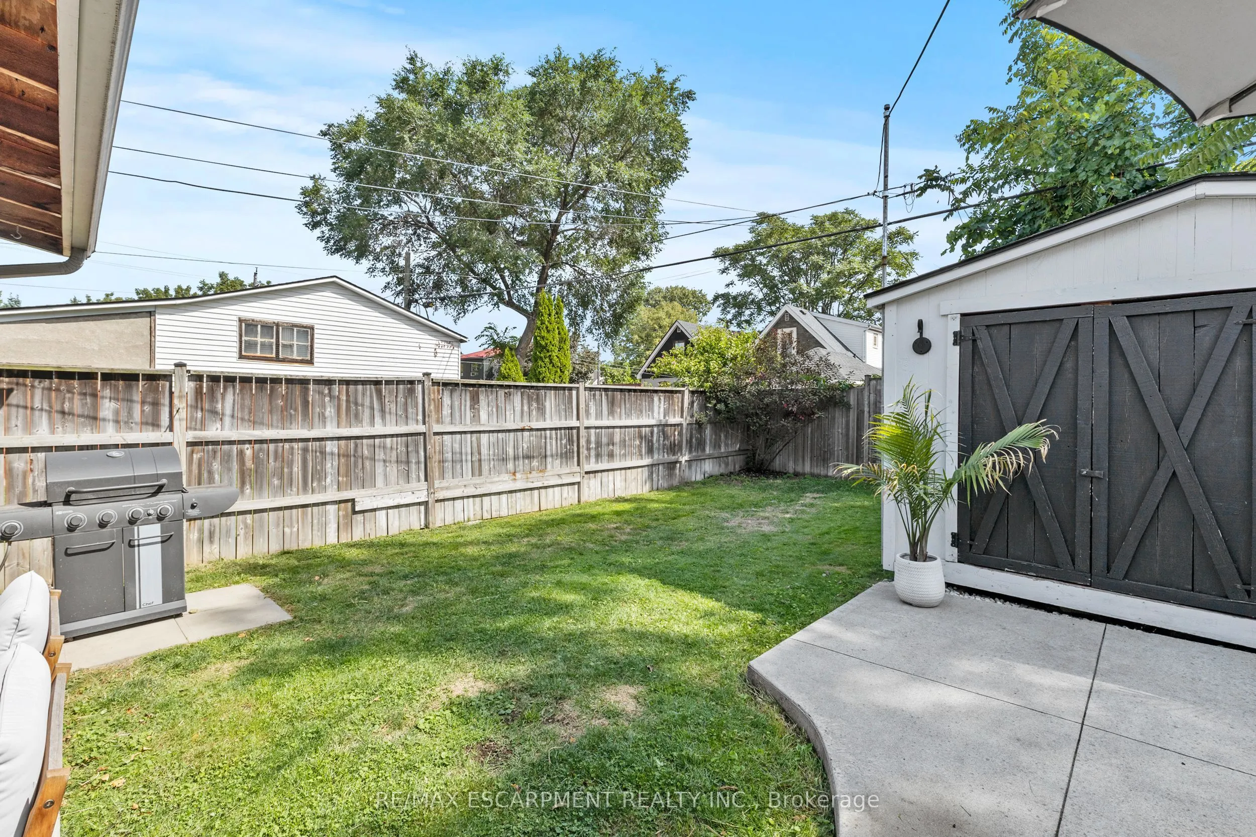 42 Garside Avenue N