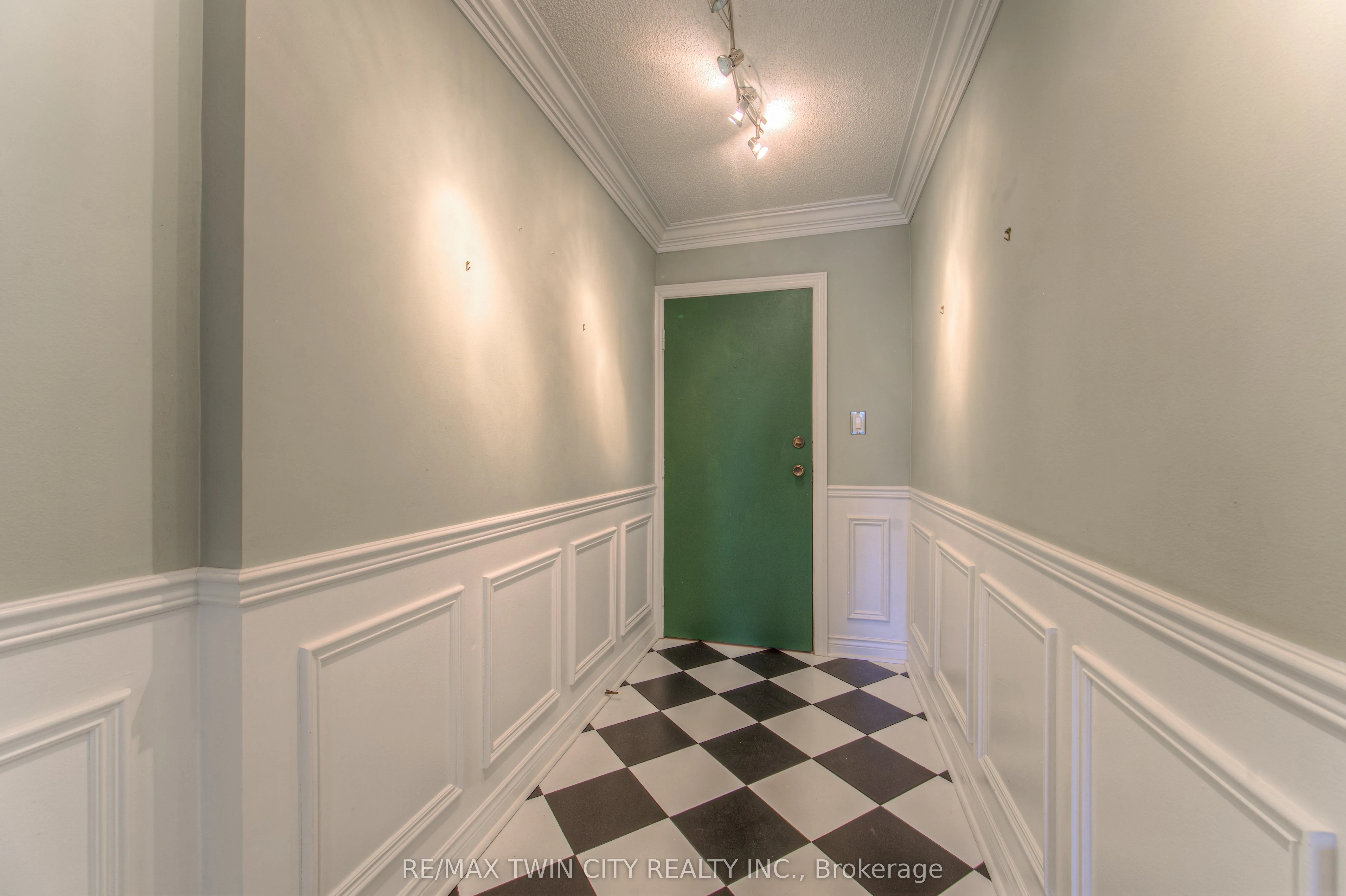 315 HAYHURST Road, #315