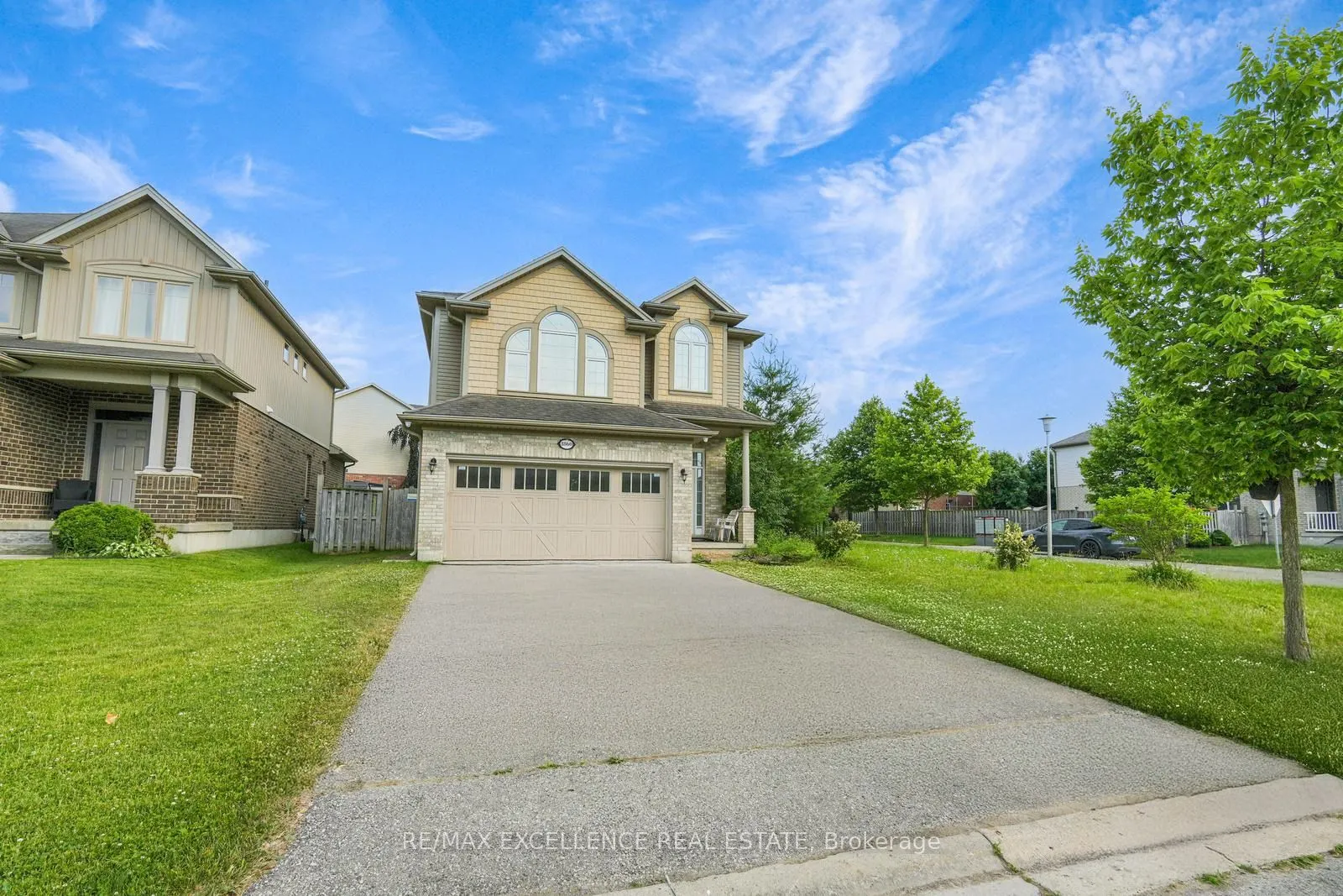1860 Devos Drive