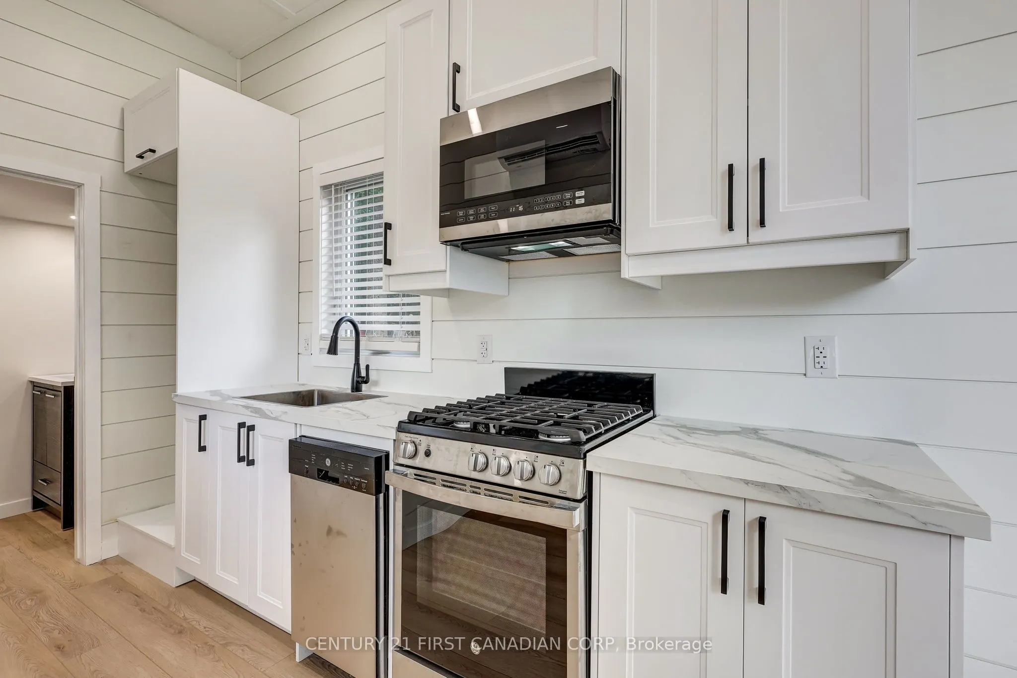 99 Fourth Concession Road, #142