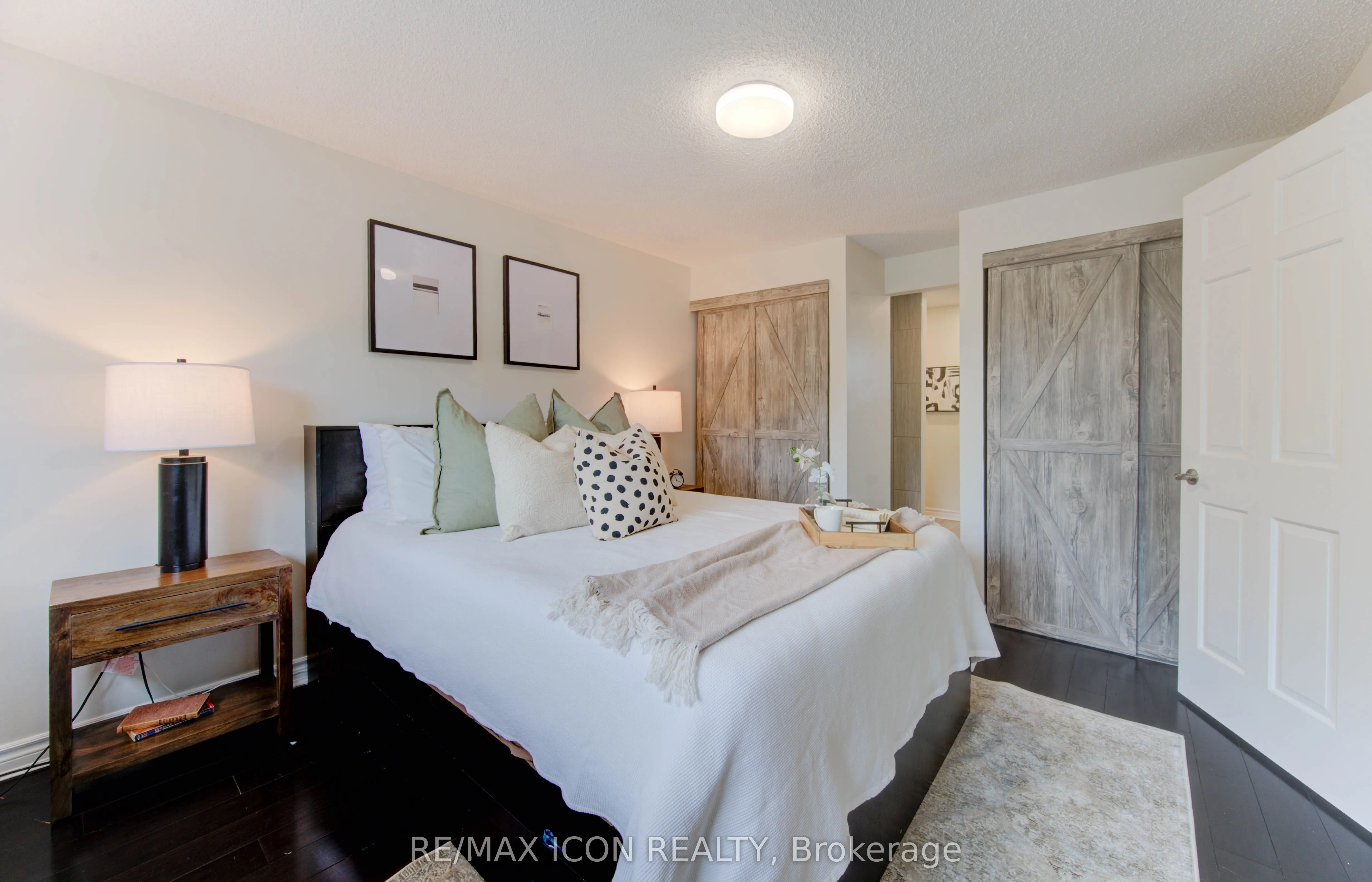 43 Winding Way